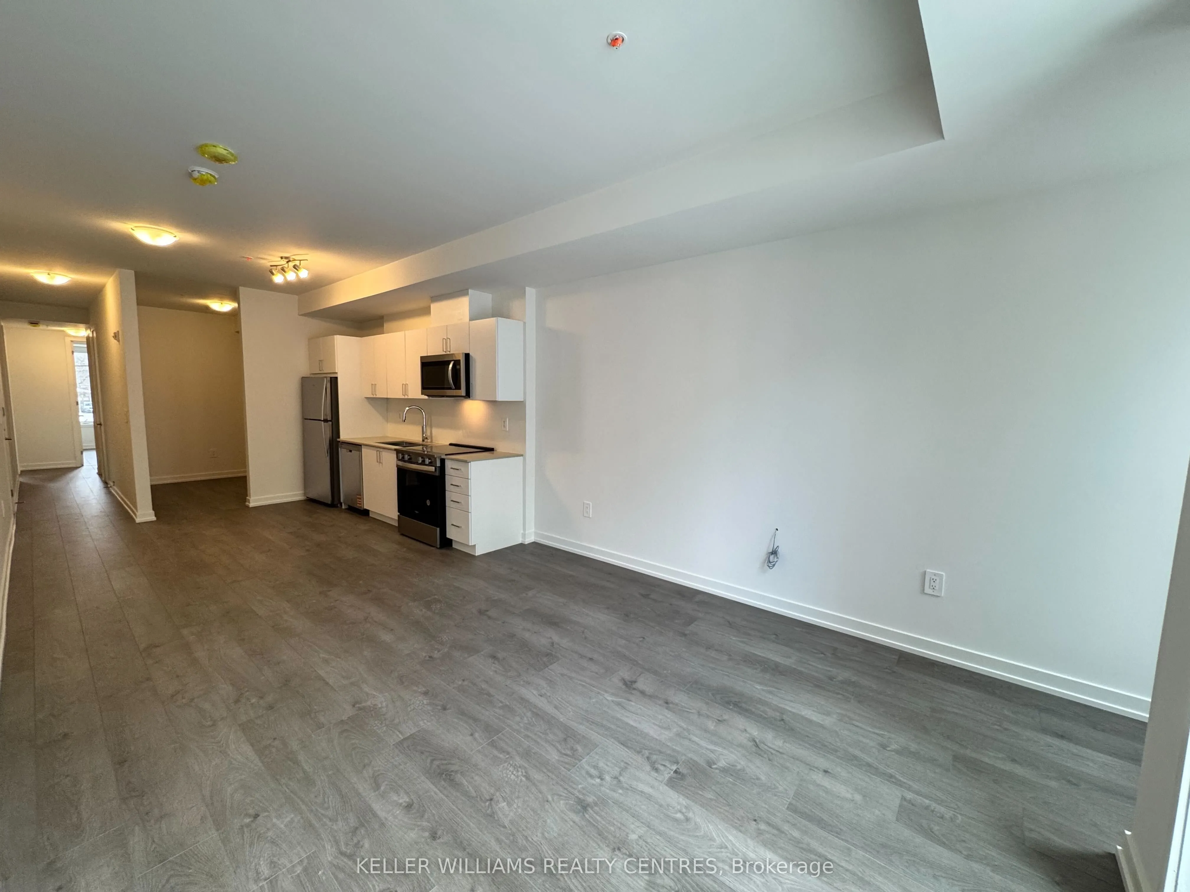 1680 Victoria Park Avenue, #216
