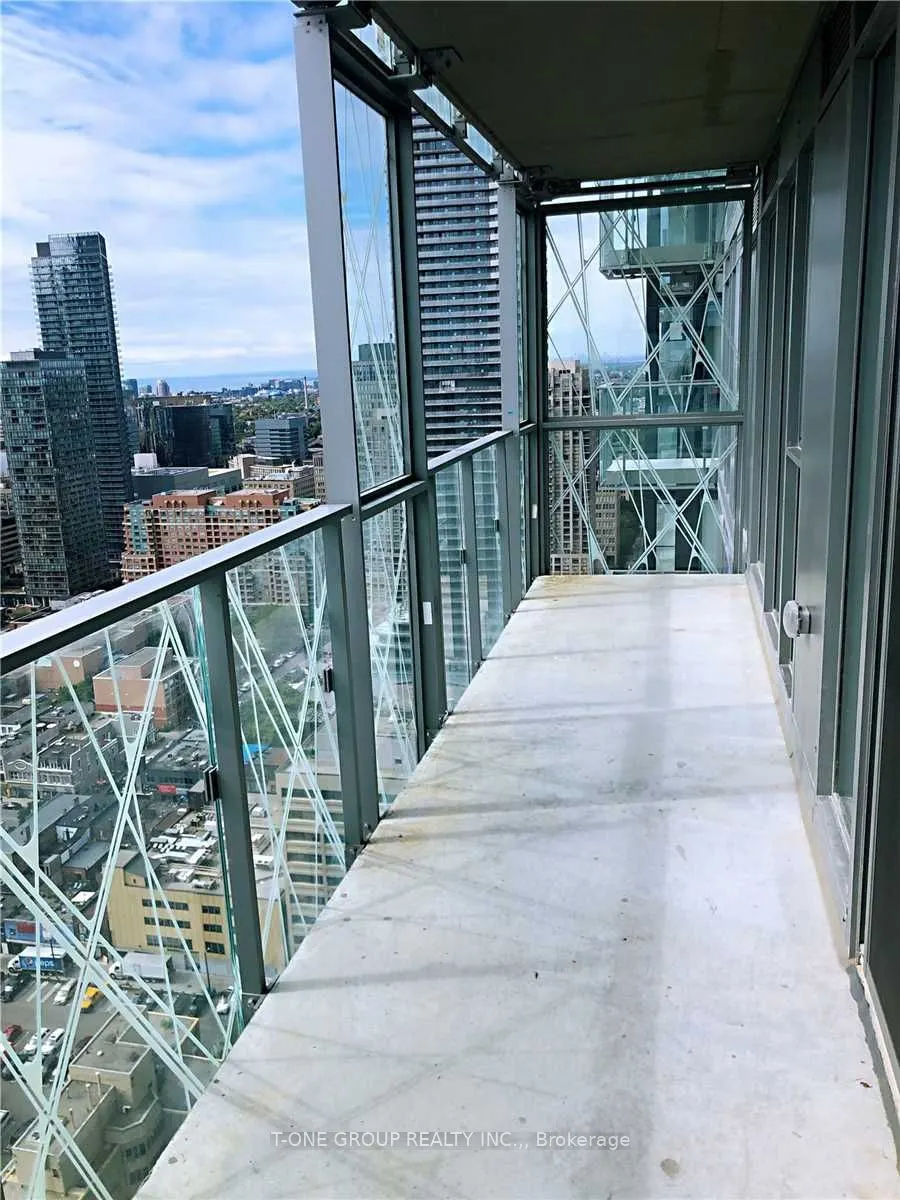 50 Wellesley Street E, #3909