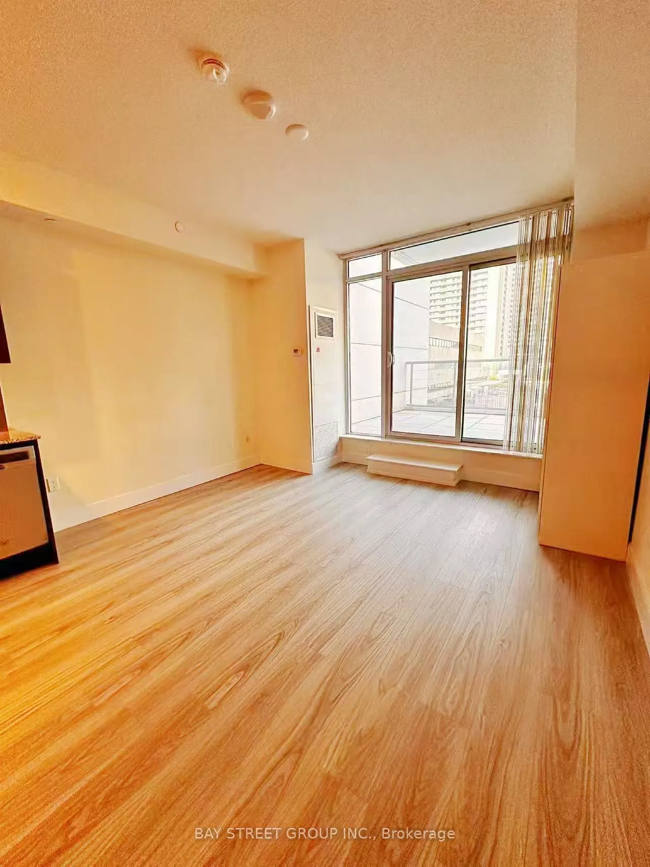 88 Sheppard Avenue E, #310