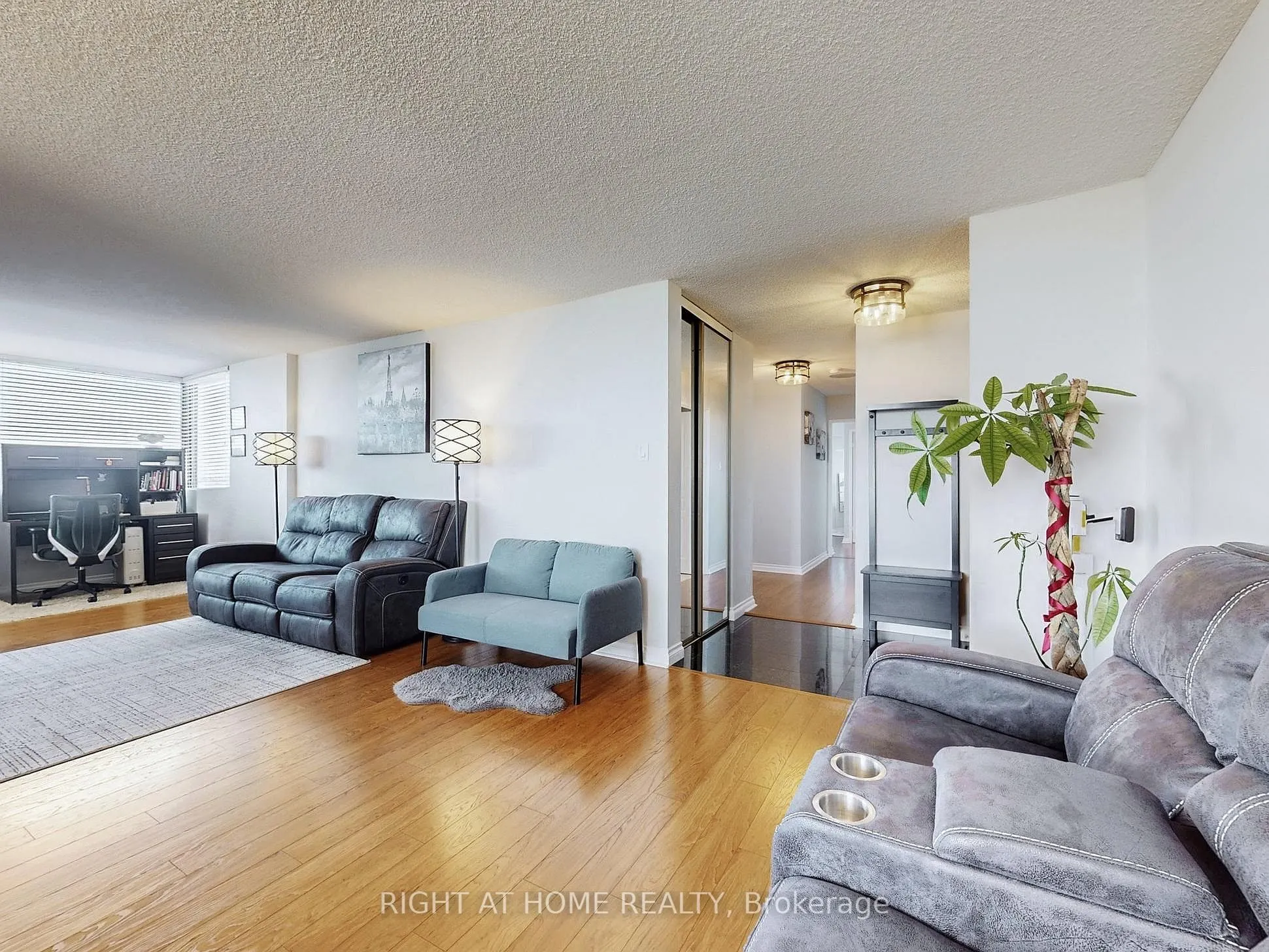 133 Torresdale Avenue, #2503