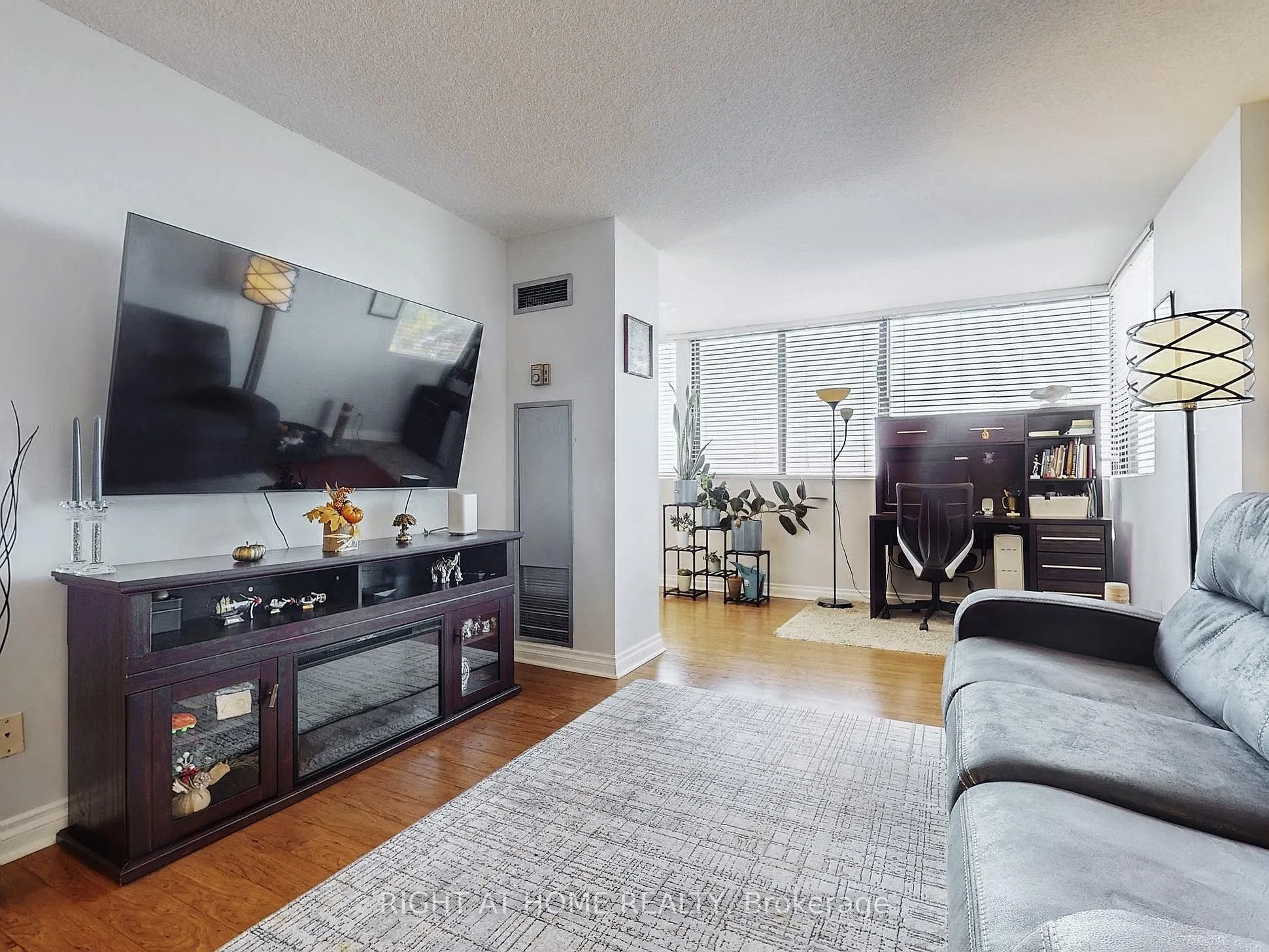 133 Torresdale Avenue, #2503
