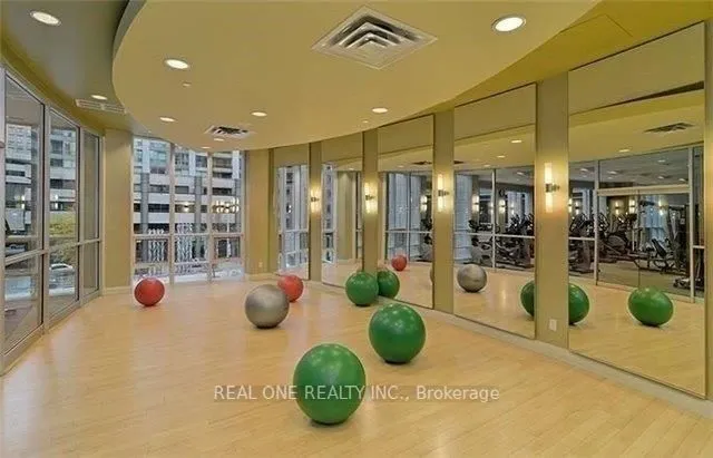 763 Bay Street, #1511