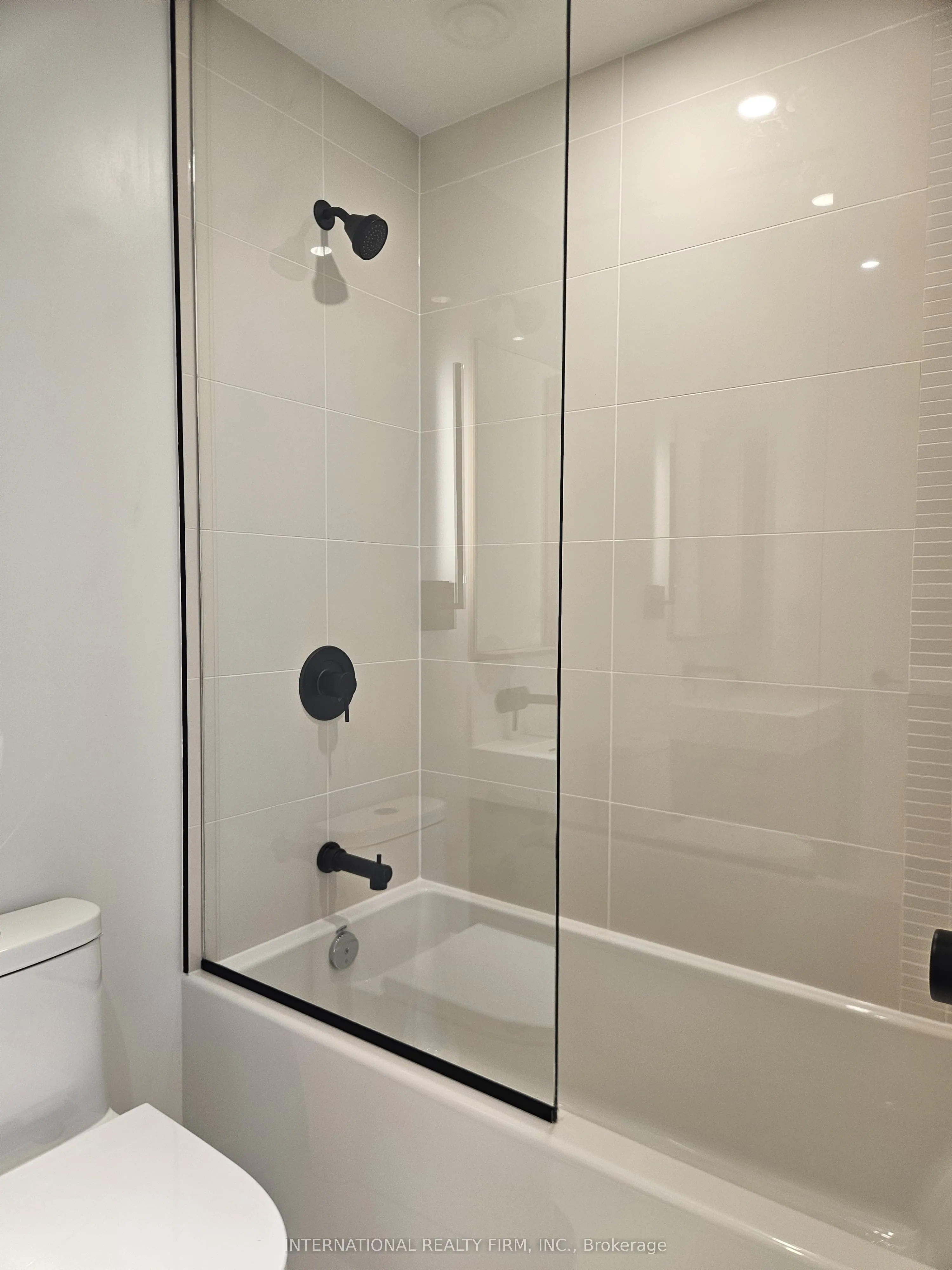 127 Broadway Avenue, #2912