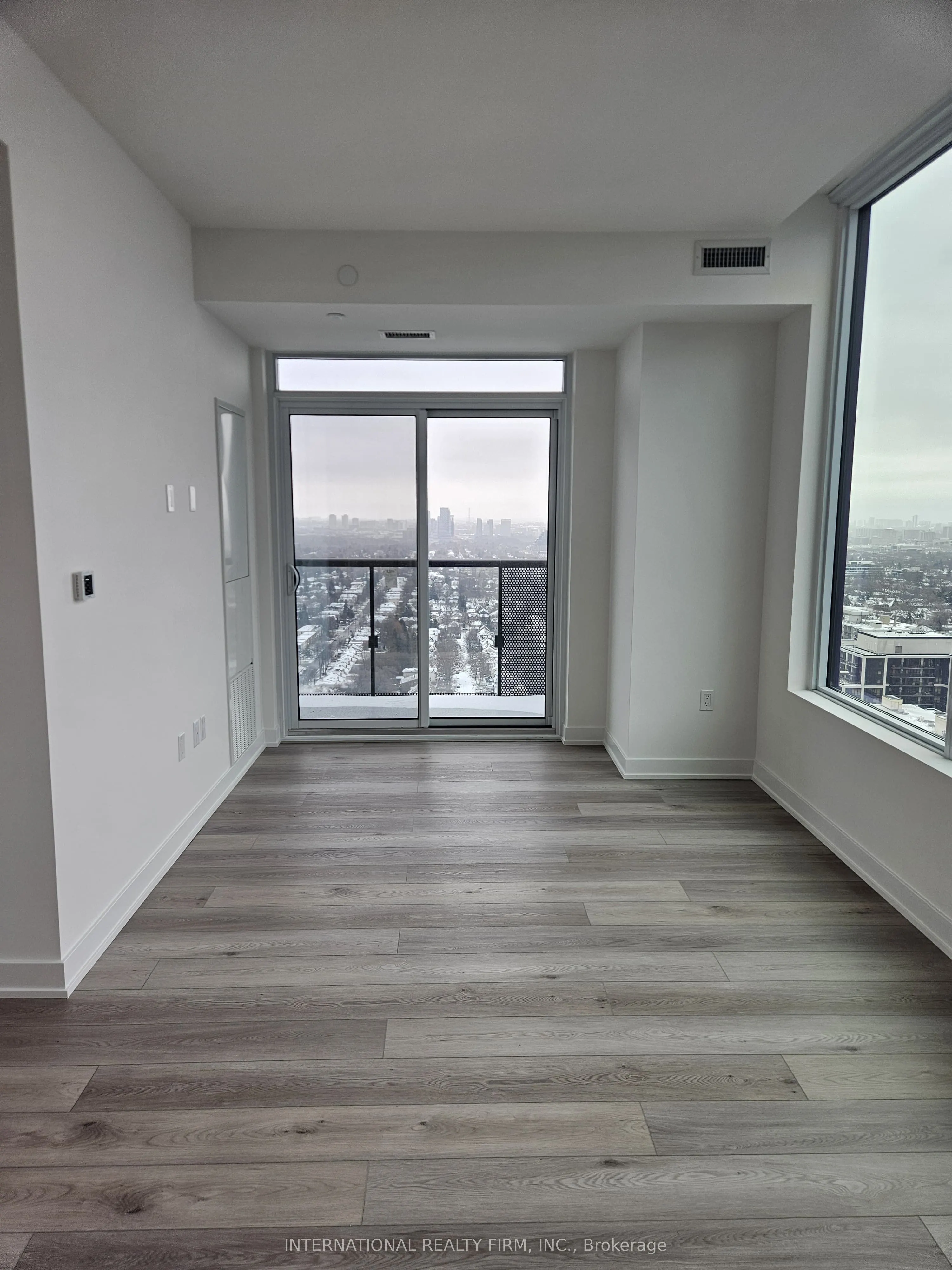 127 Broadway Avenue, #2912