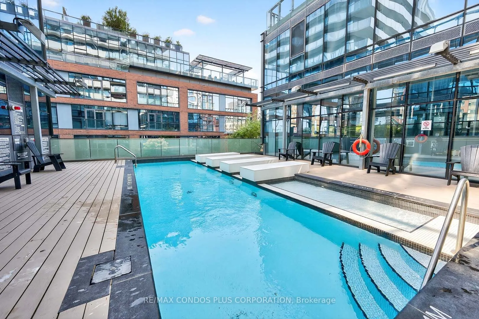 390 Cherry Street, #207
