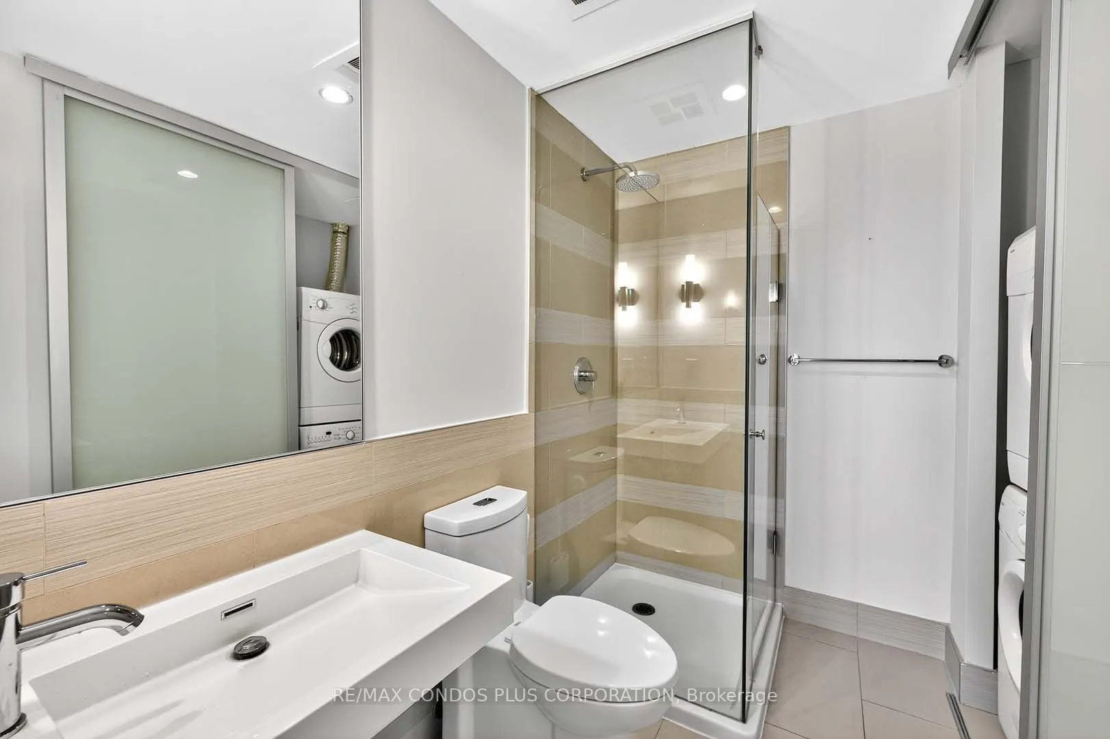 390 Cherry Street, #207