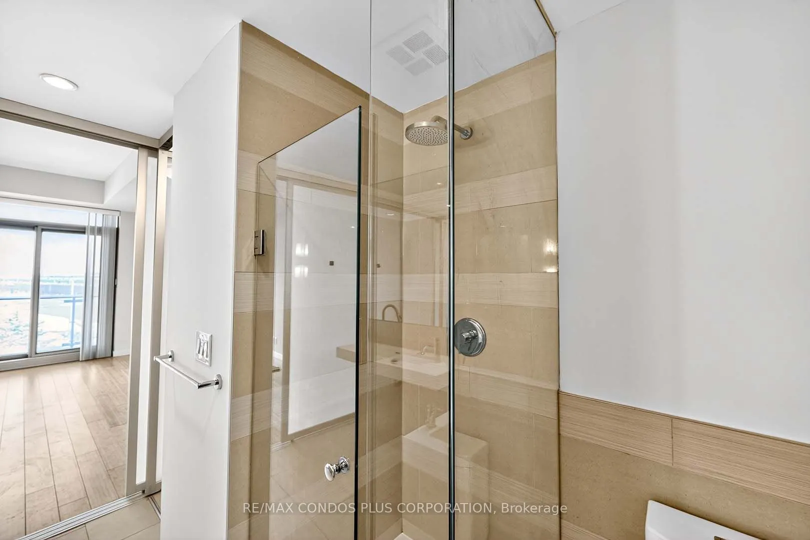 390 Cherry Street, #207