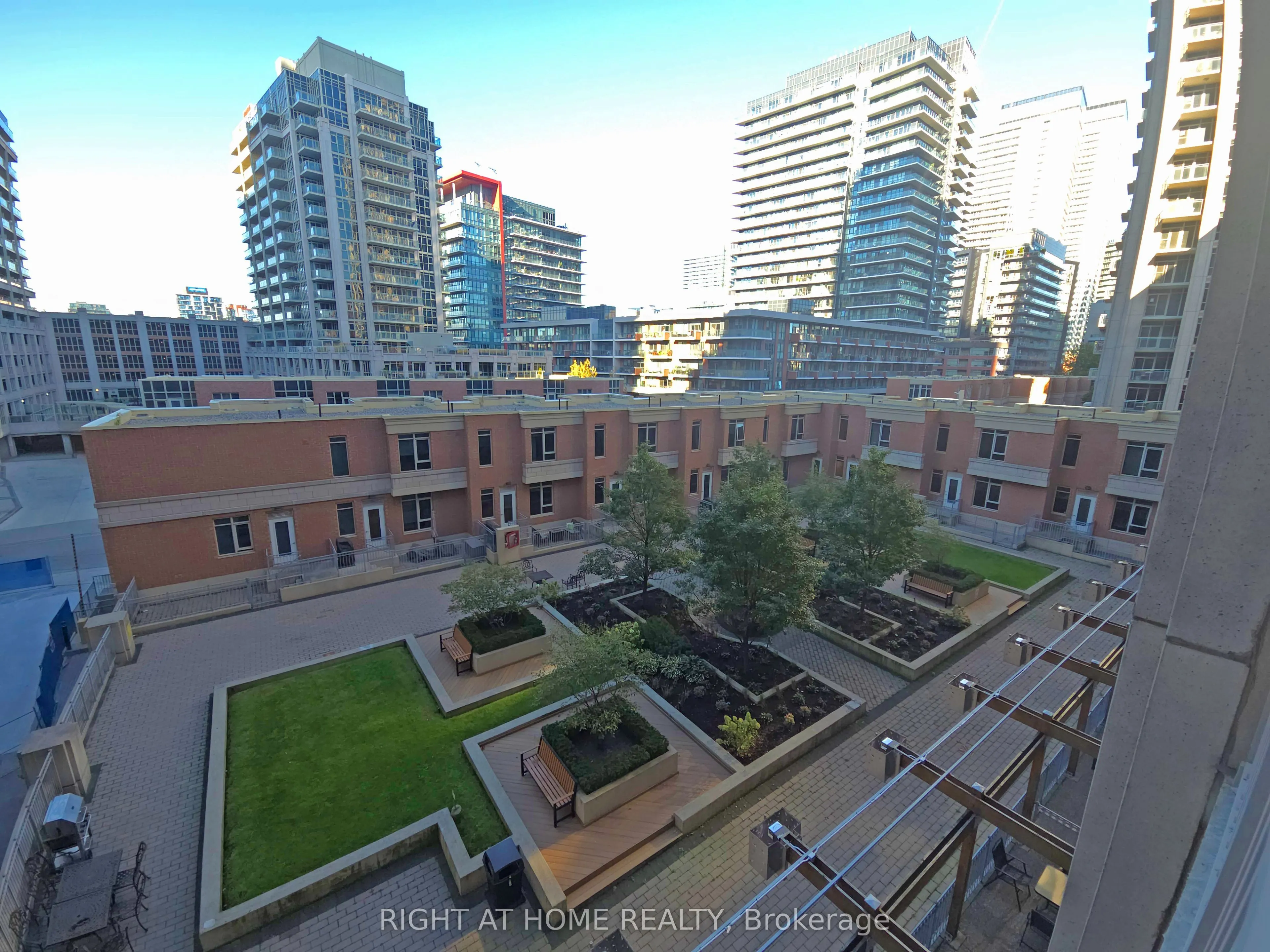 628 Fleet Street, #518