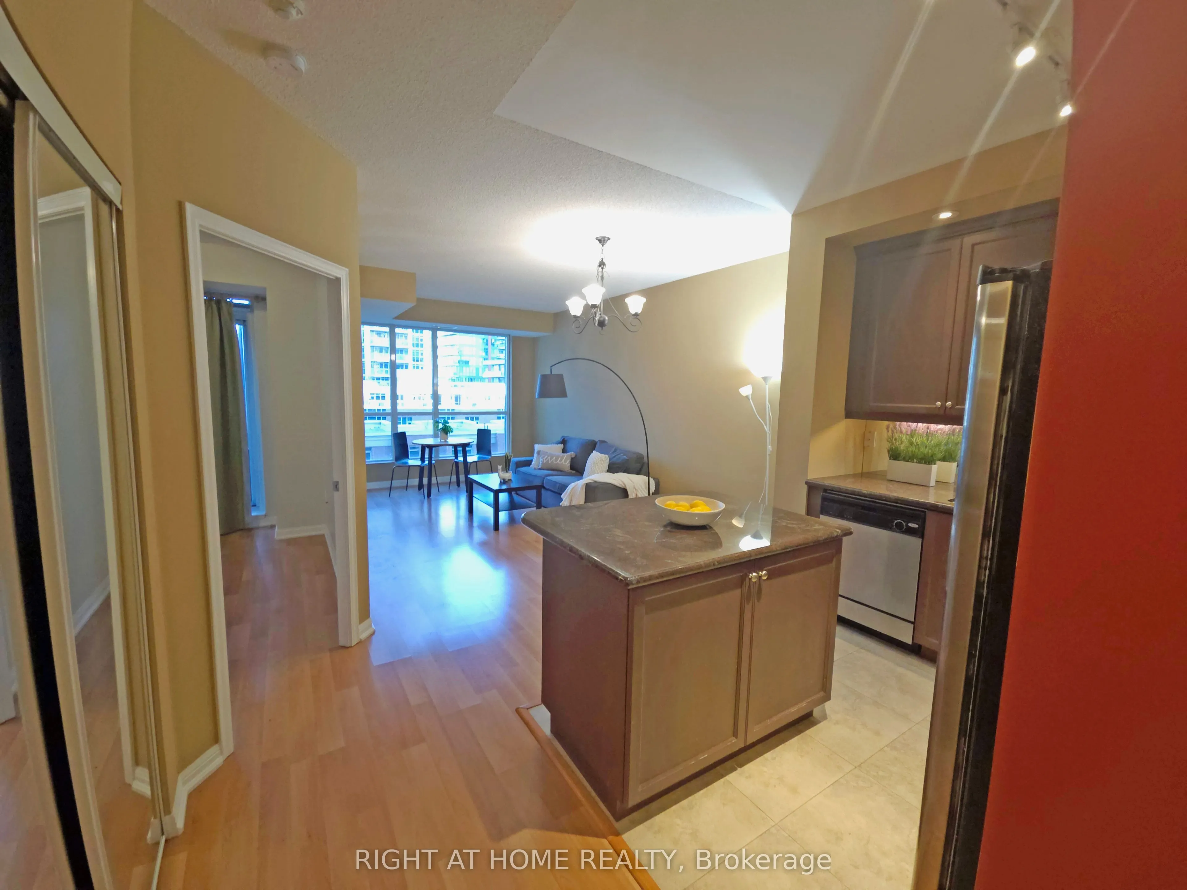 628 Fleet Street, #518