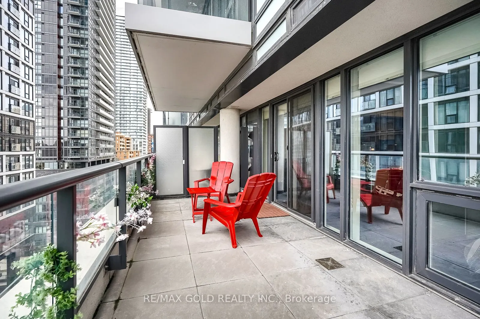 251 jarvis Street, #919