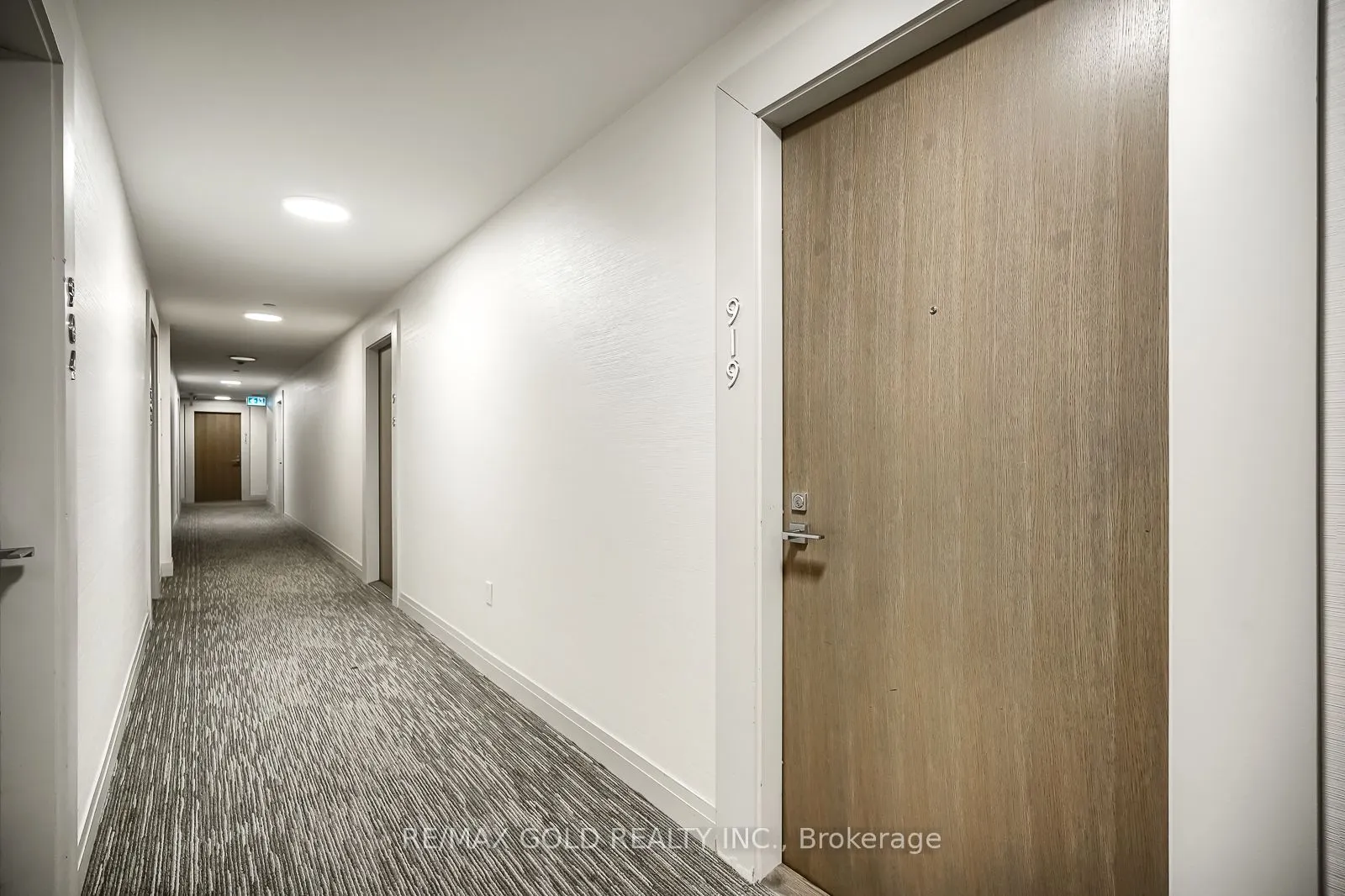 251 jarvis Street, #919