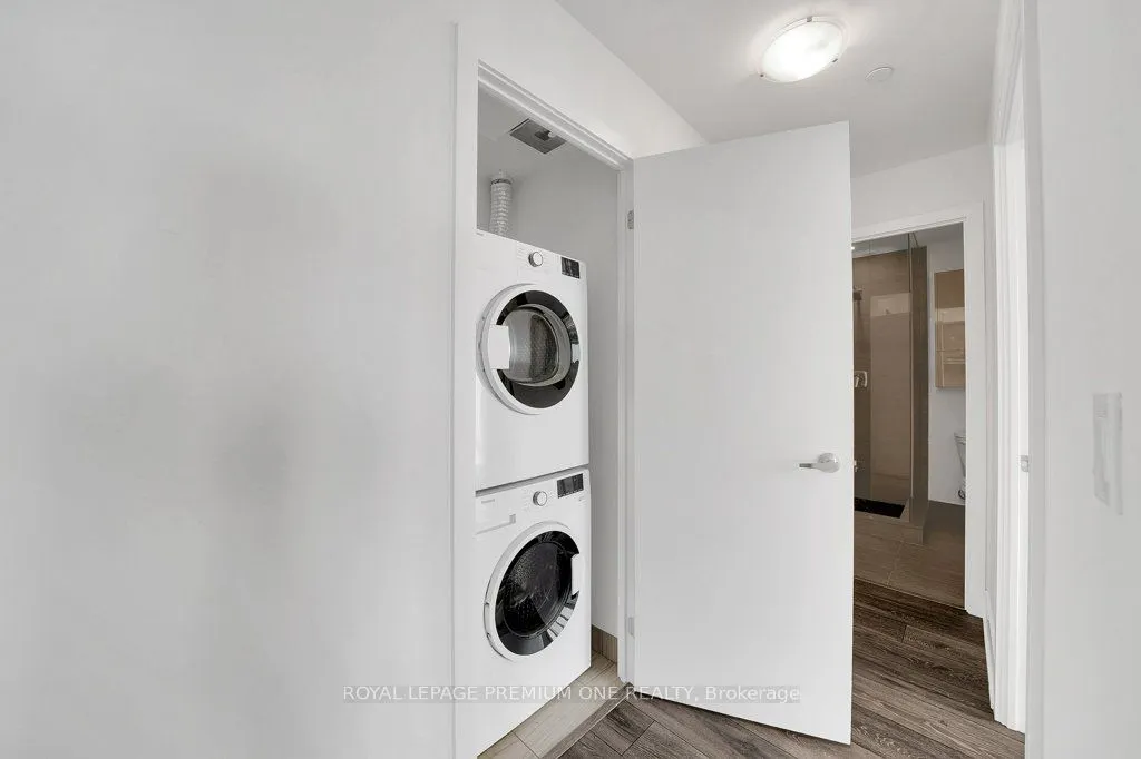 188 Fairview Mall Drive, #1608