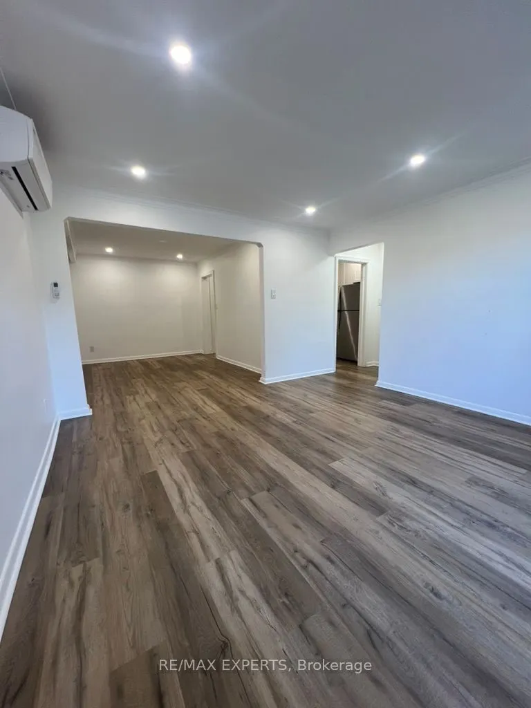 101 Kenwood Avenue, #2