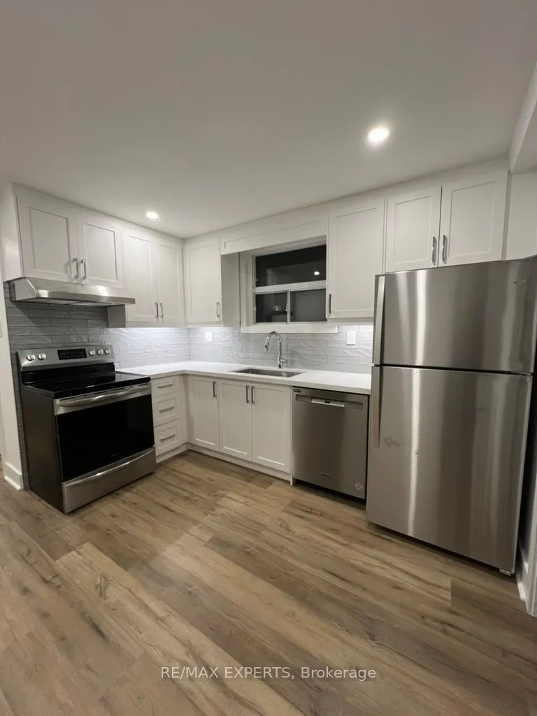 101 Kenwood Avenue, #2