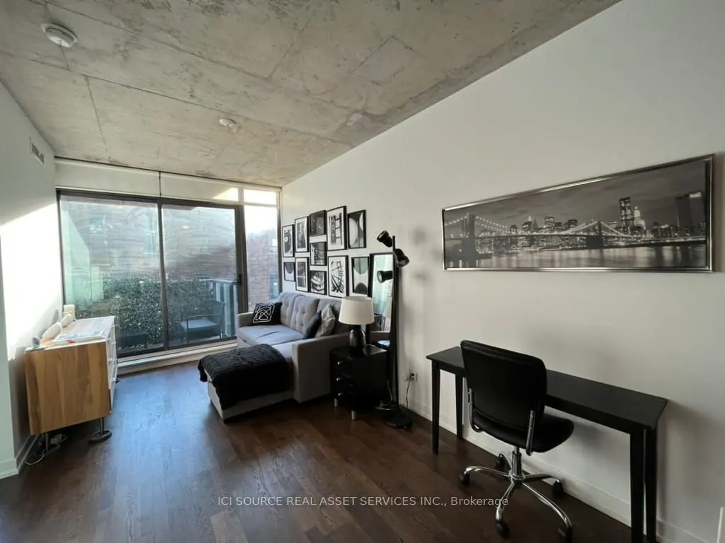 461 Adelaide Street W, #530