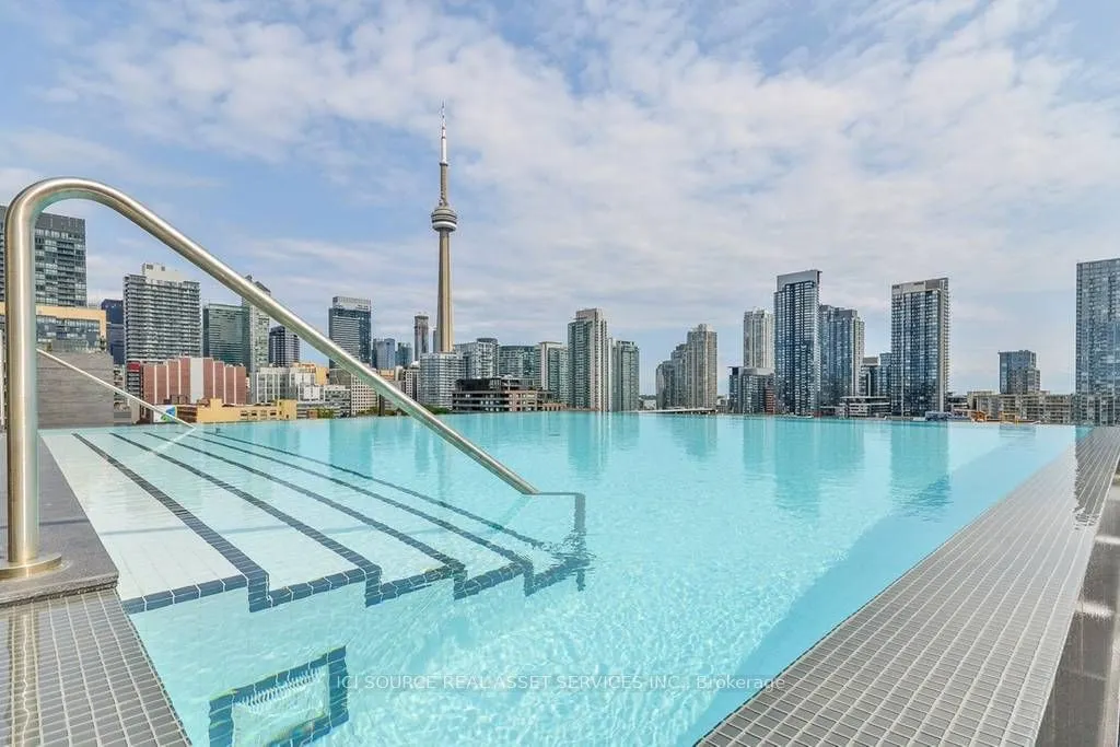 461 Adelaide Street W, #530