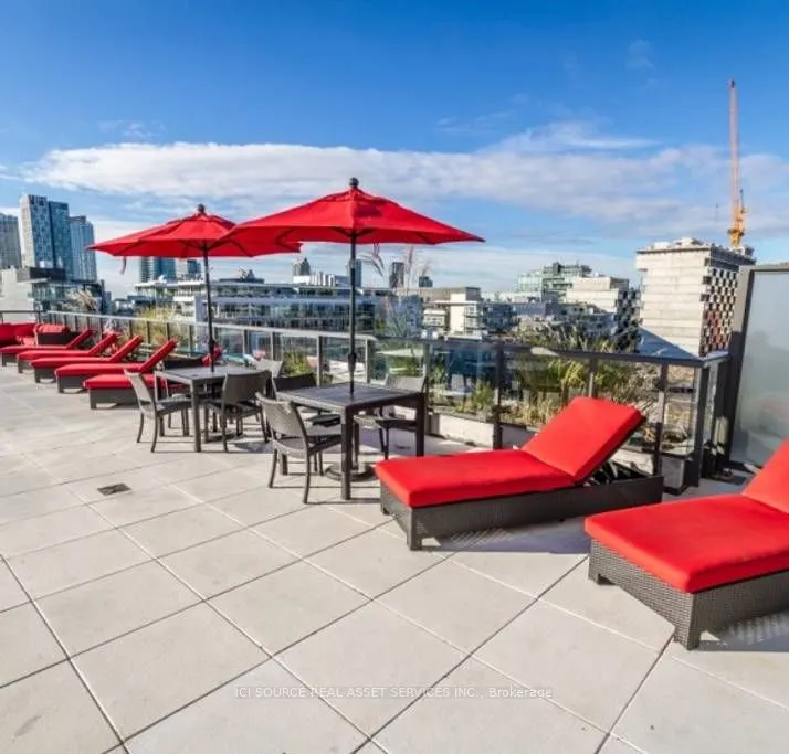 461 Adelaide Street W, #530