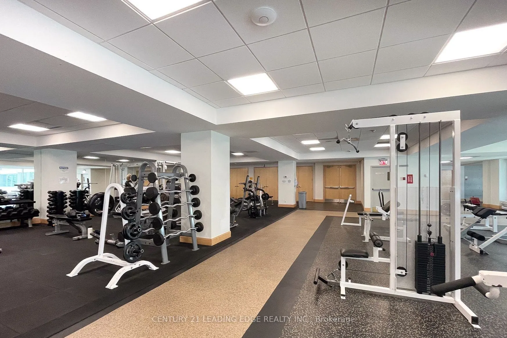 10 Queens Quay W, #607
