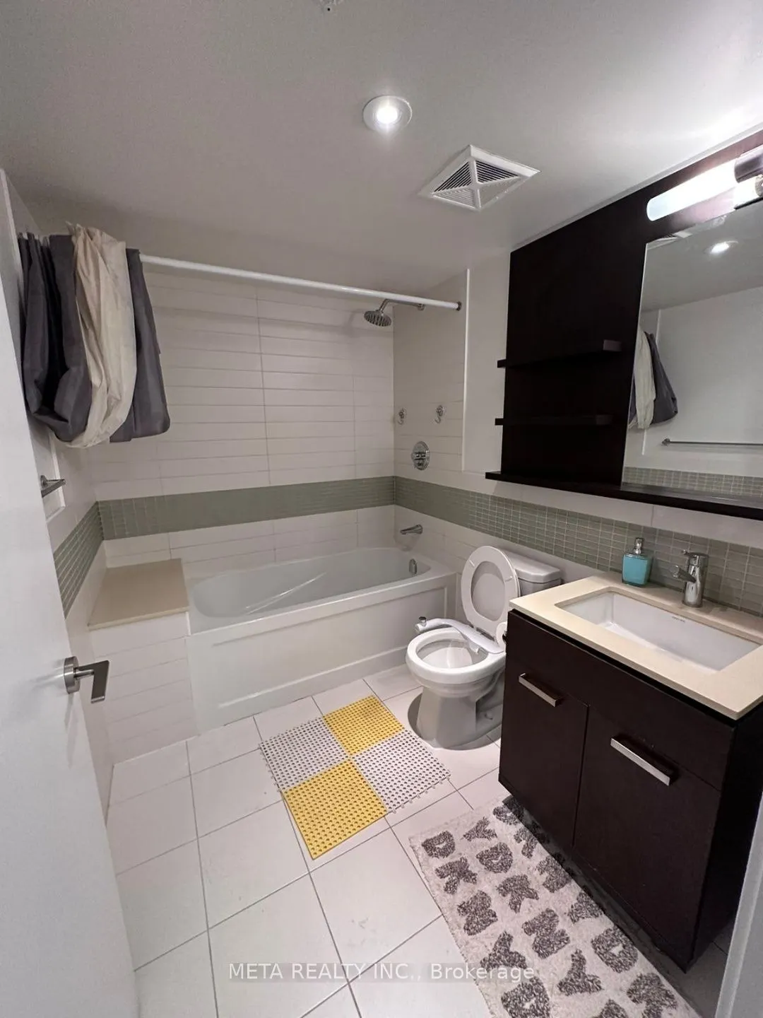 295 Adelaide Street W, #820