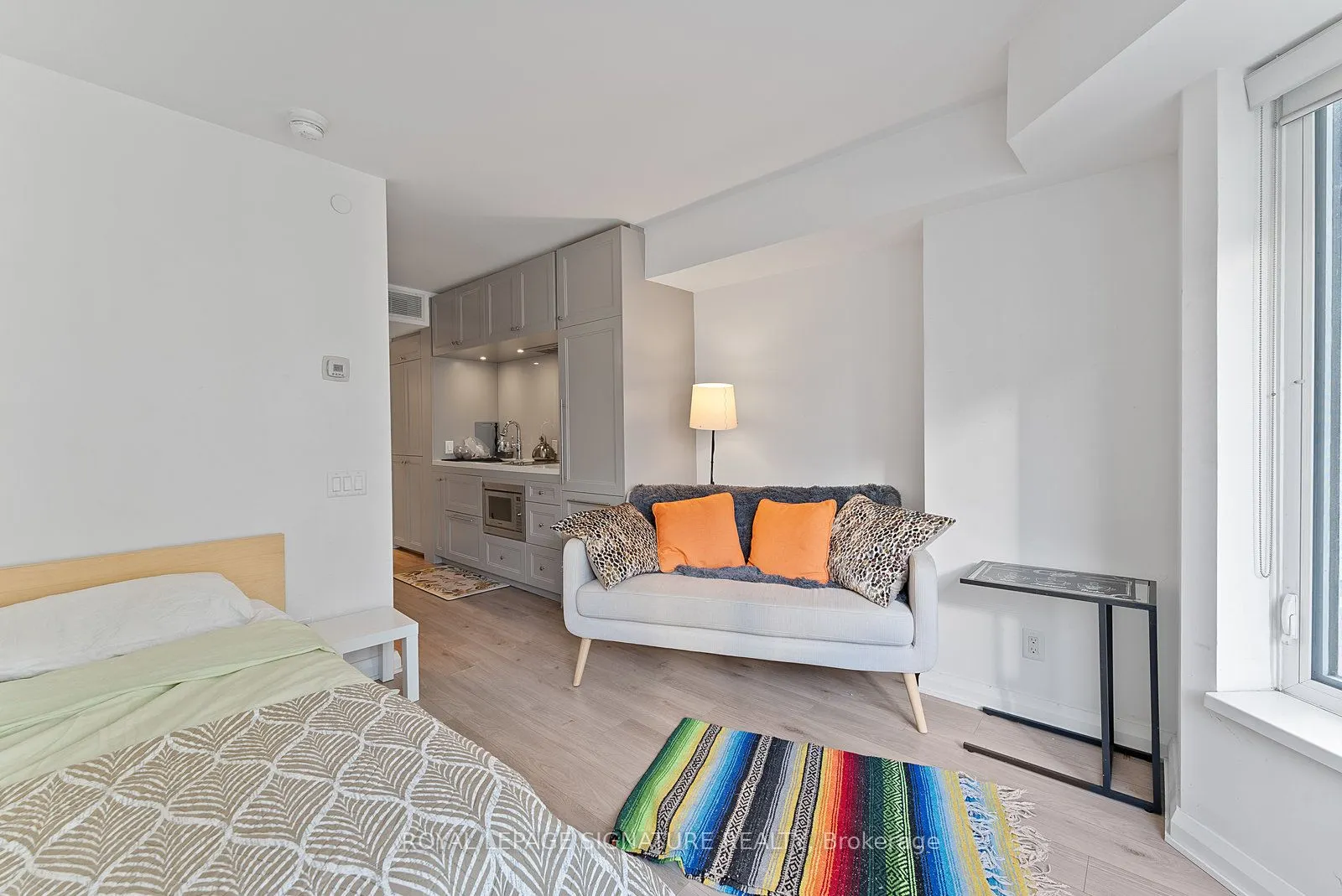 155 Yorkville Avenue, #1013
