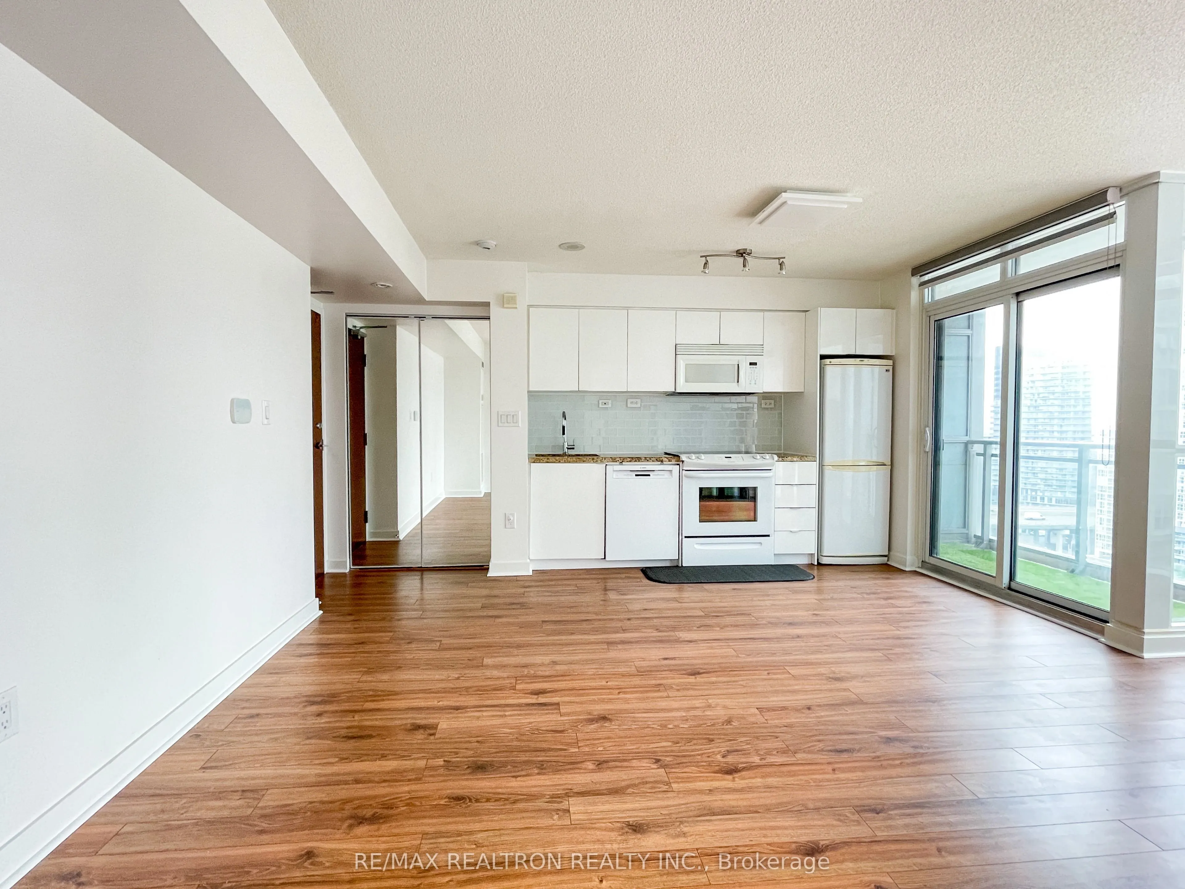 10 Capreol Court, #1810