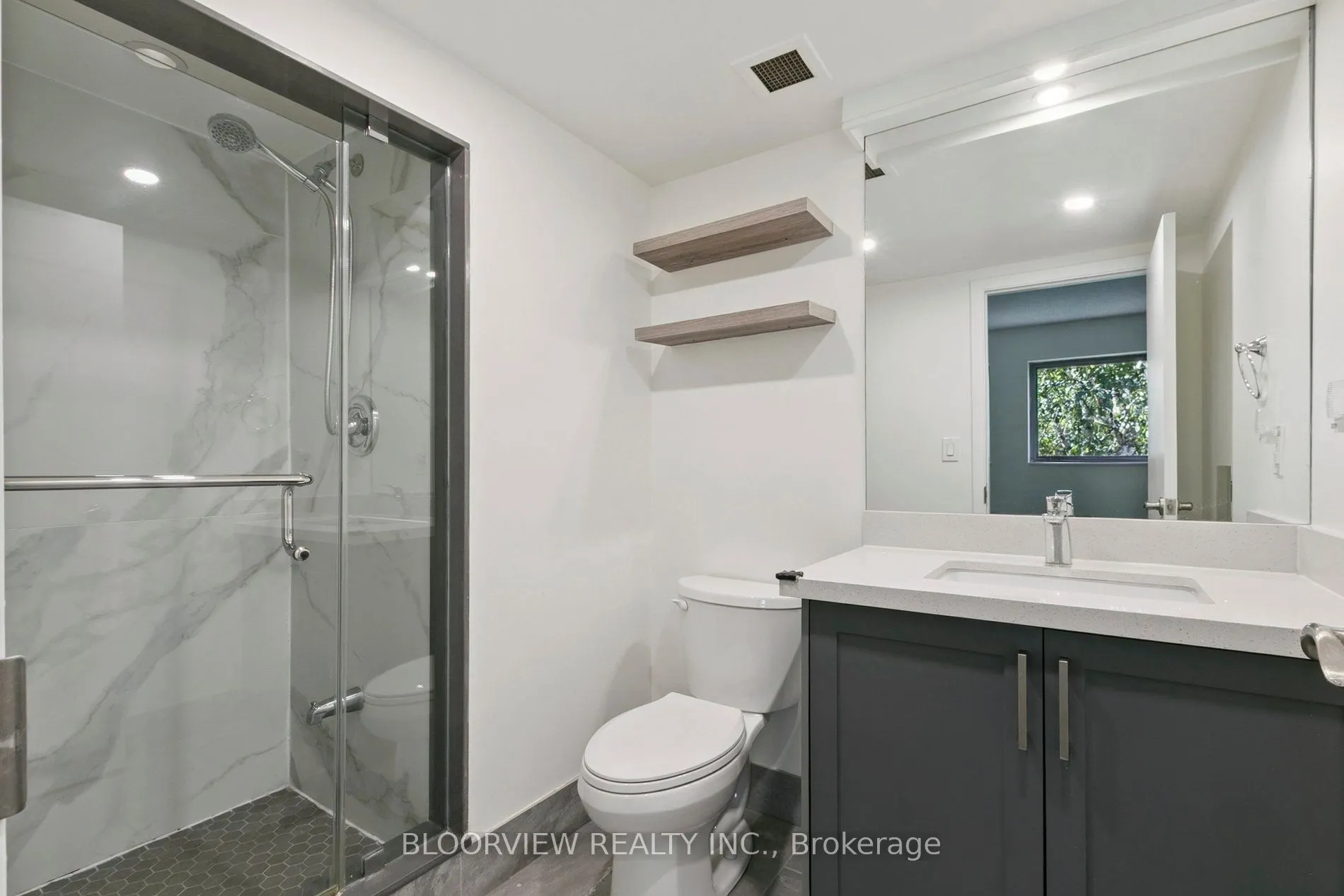 3 Duplex Avenue, #105