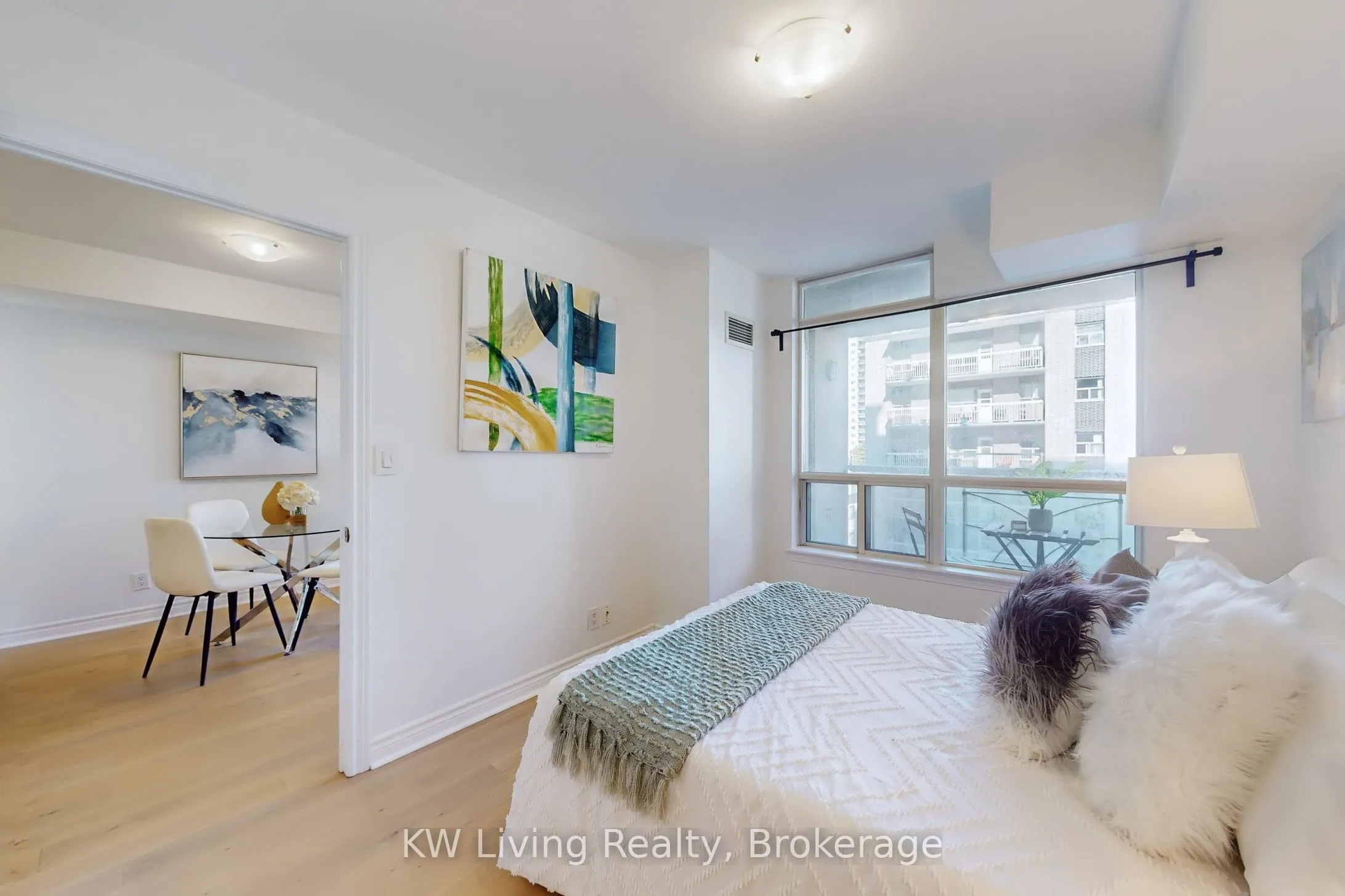 225 Wellesley Street E, #509