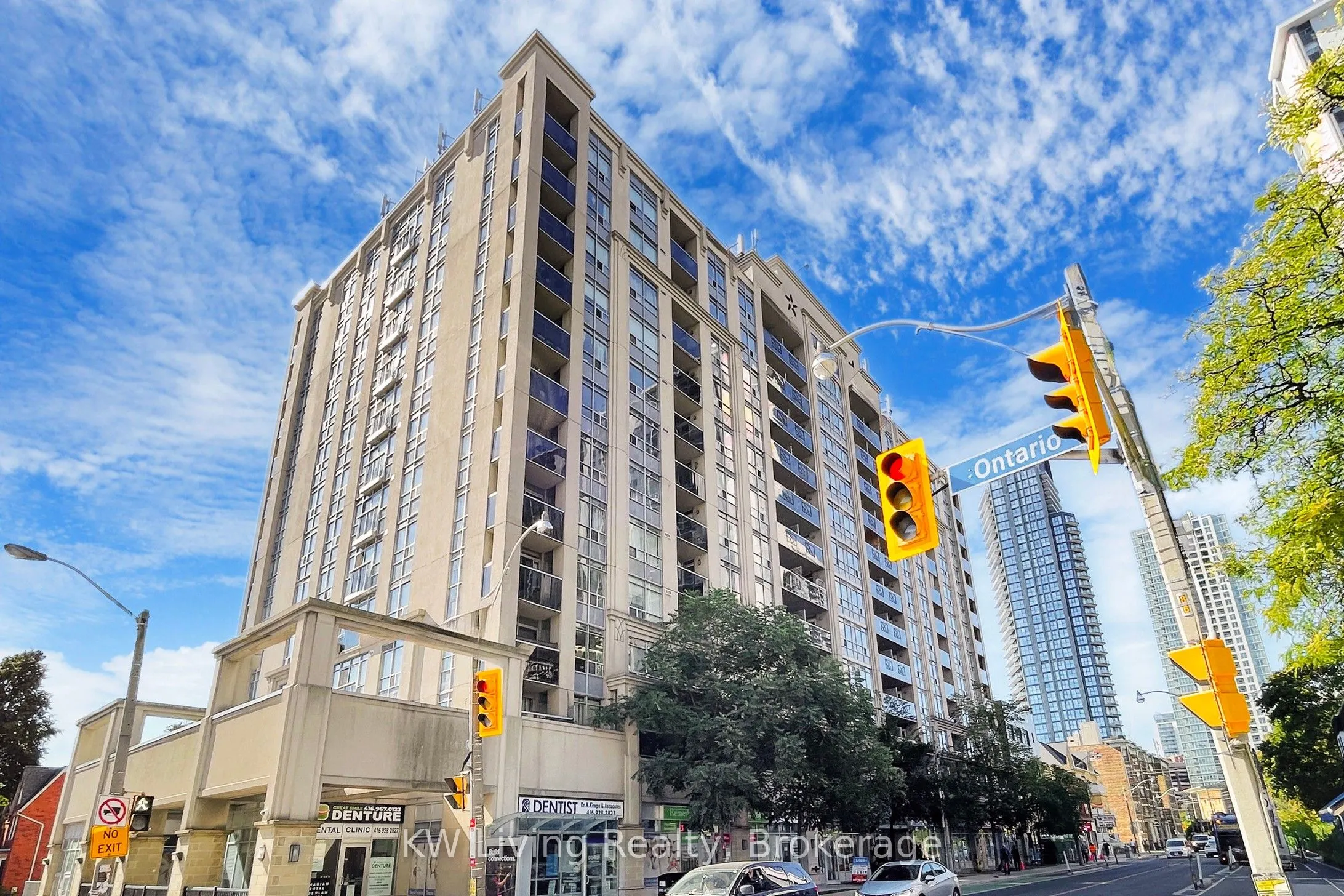 225 Wellesley Street E, #509