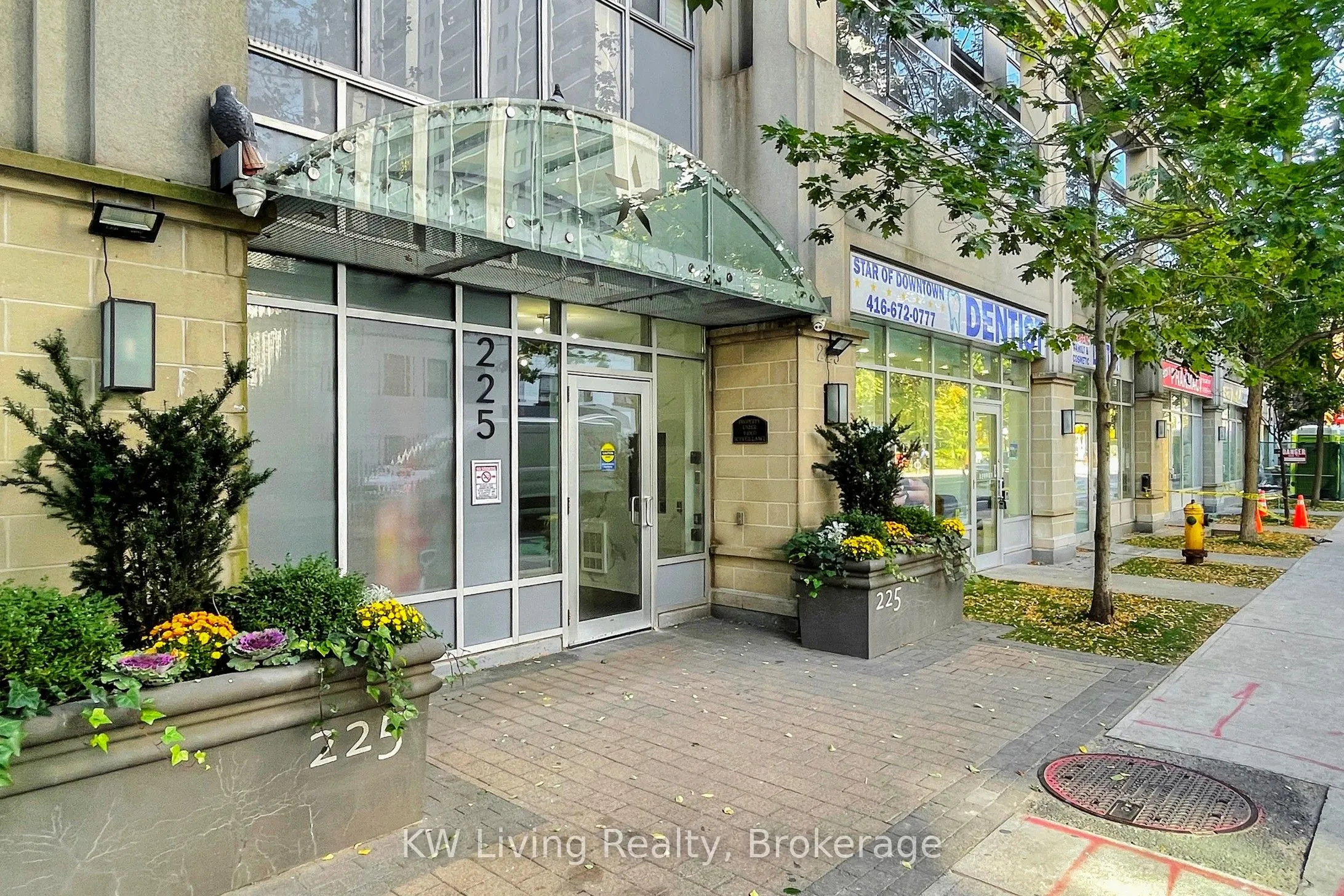 225 Wellesley Street E, #509