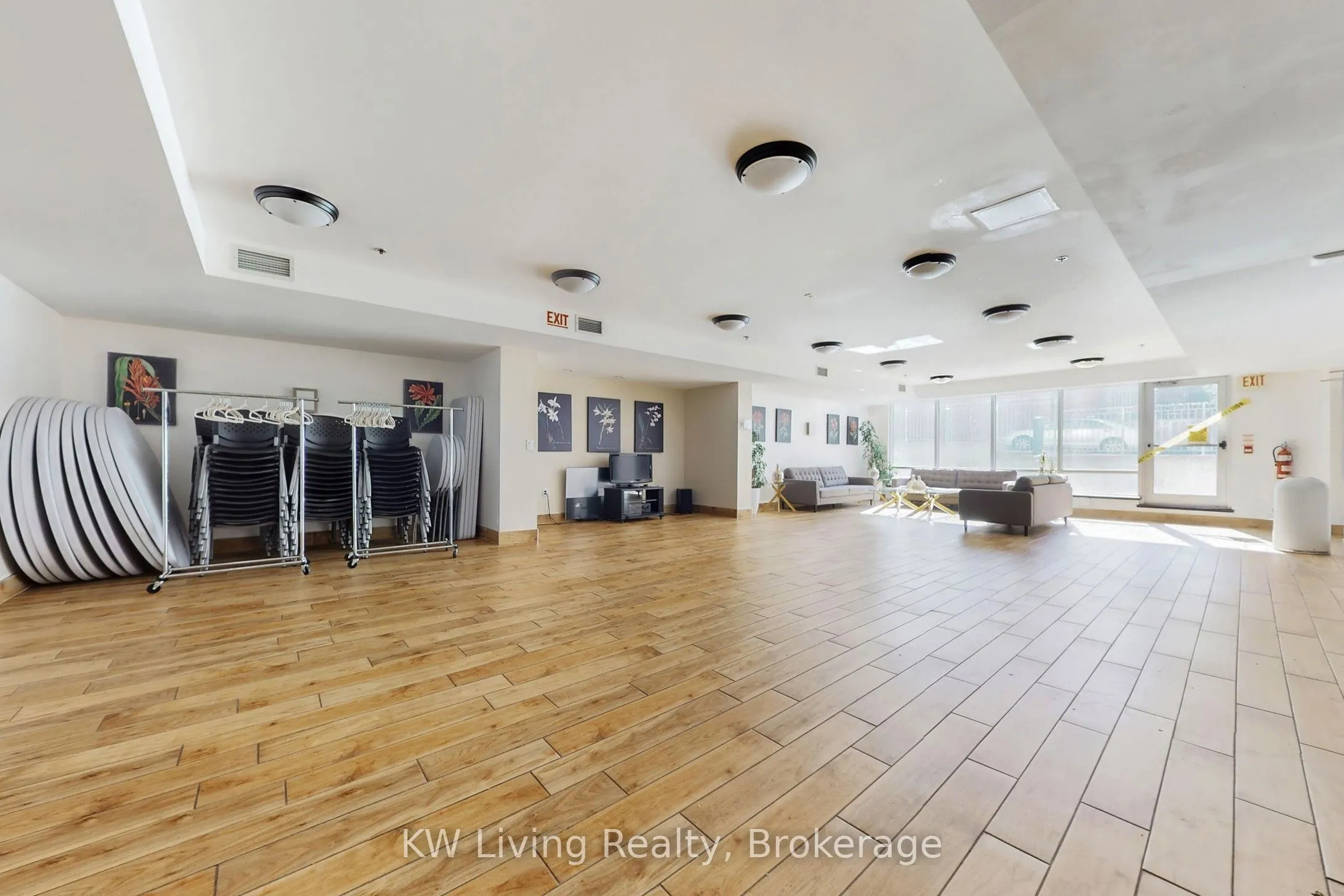 225 Wellesley Street E, #509