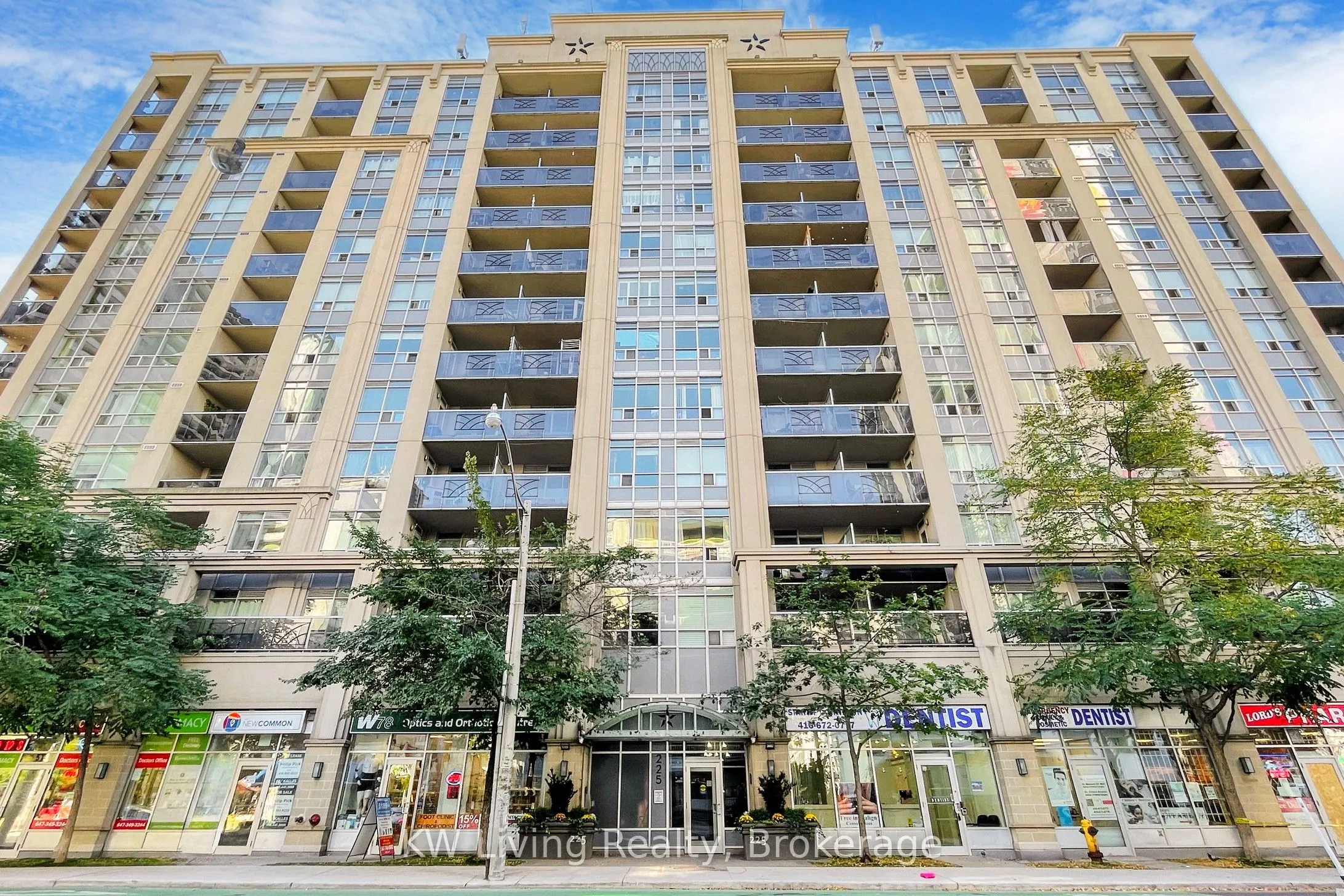 225 Wellesley Street E, #509