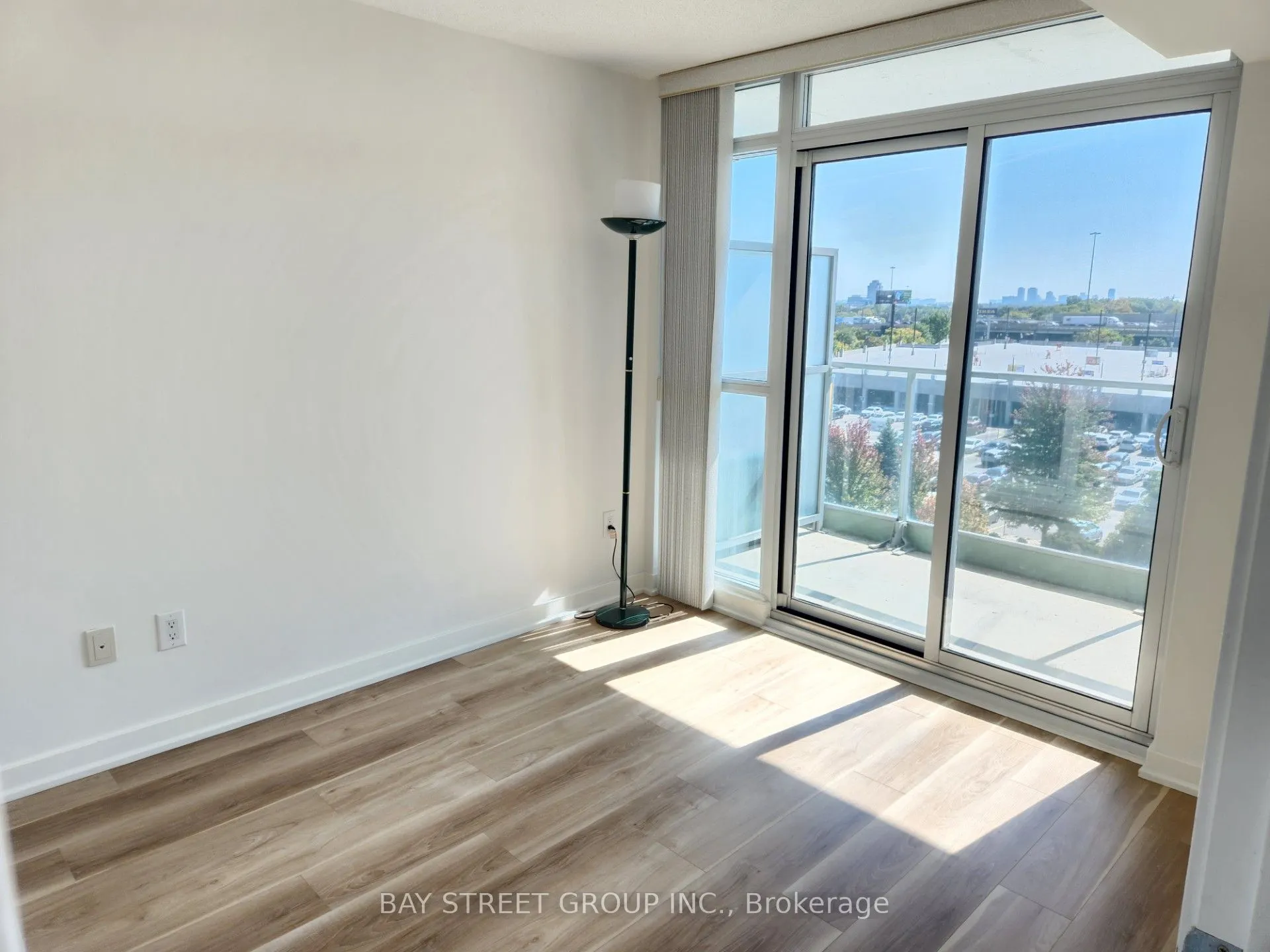 29 Singer Court, #512