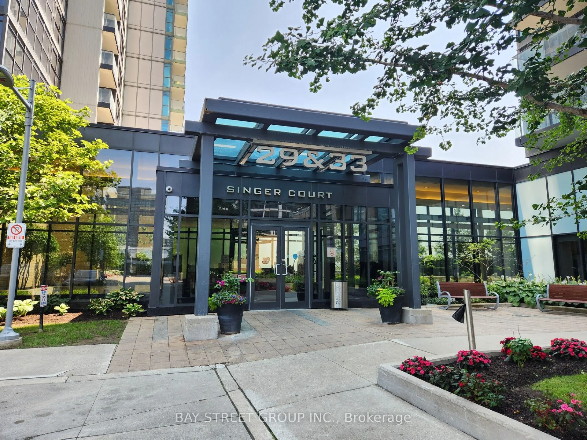 29 Singer Court, #512
