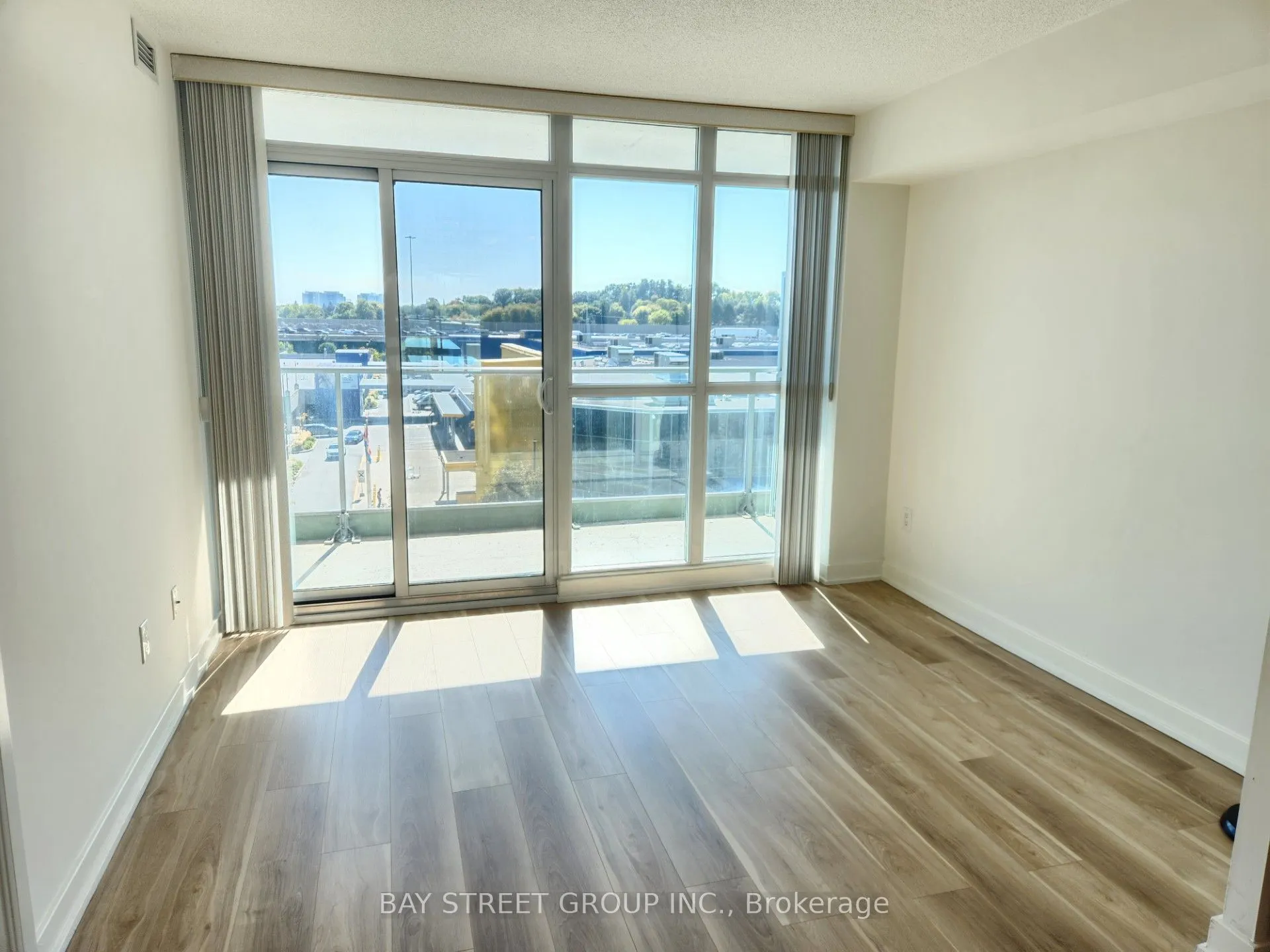 29 Singer Court, #512