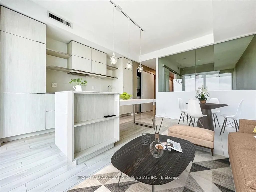 197 Yonge Street, #3210