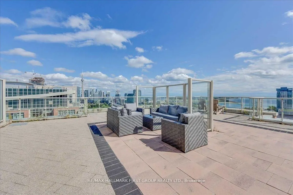 65 East Liberty Street, #1018