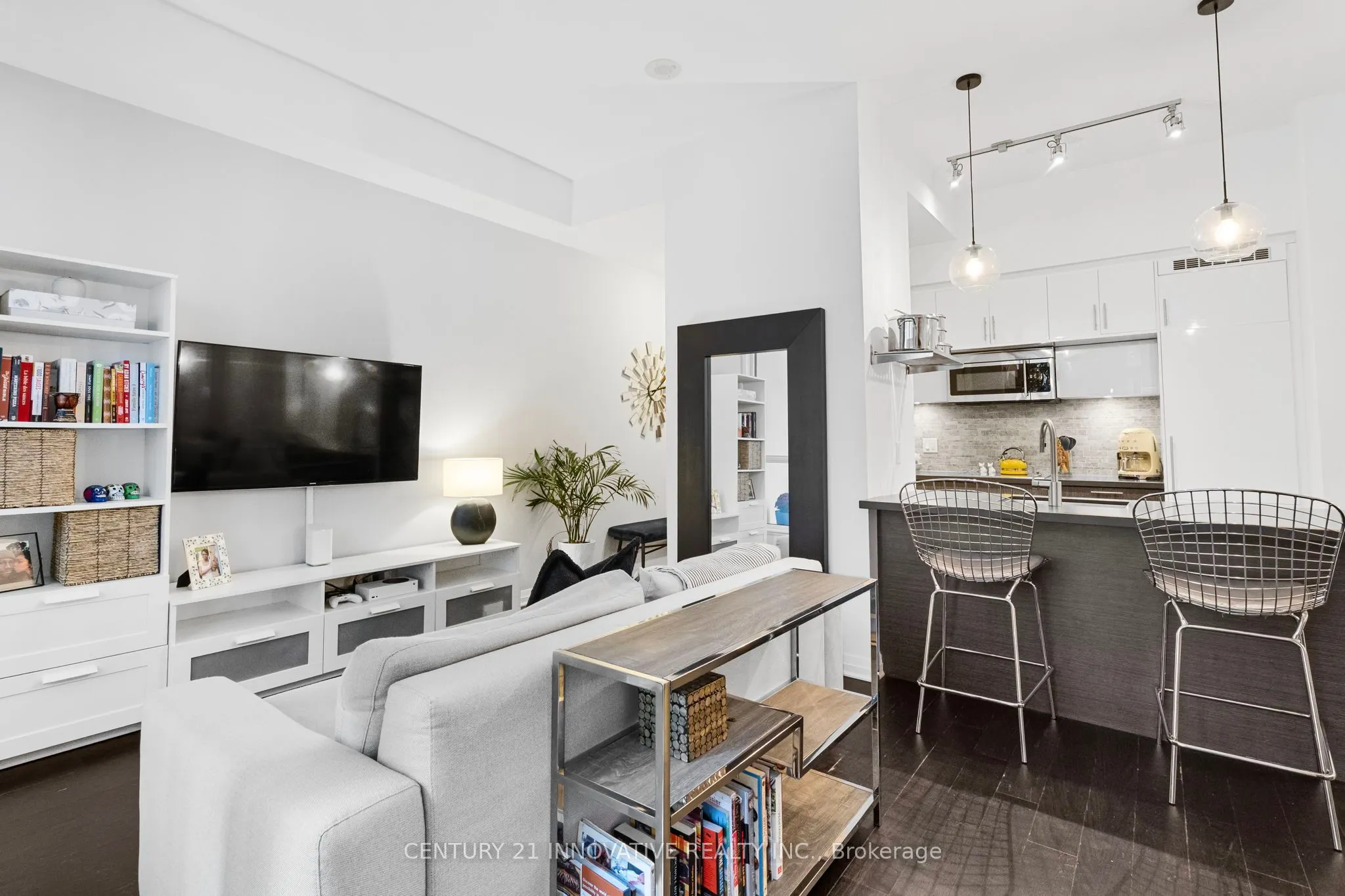 8 Mercer Street, #507