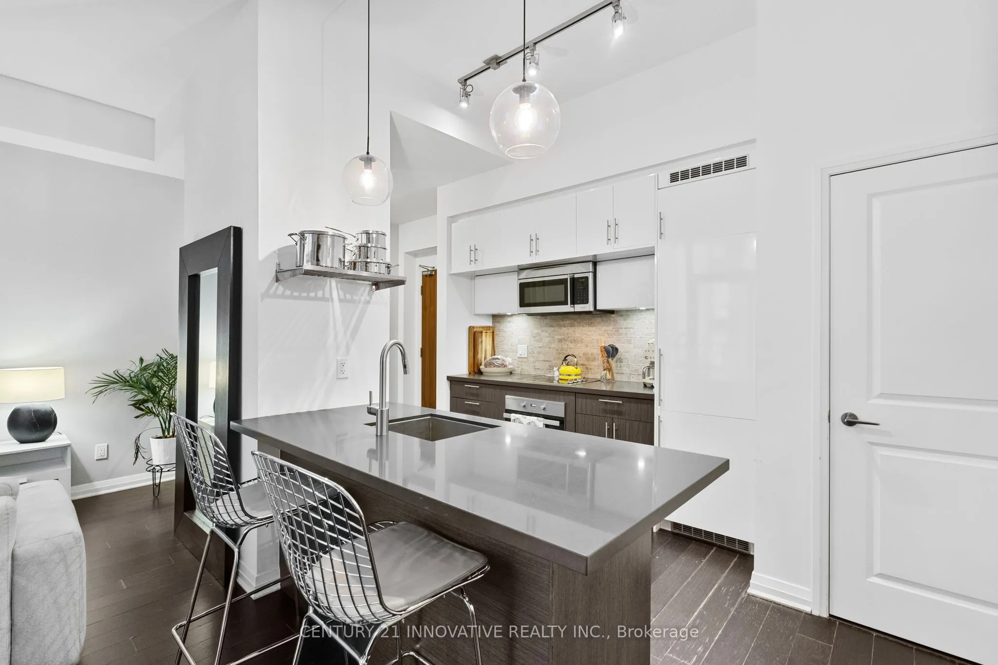 8 Mercer Street, #507