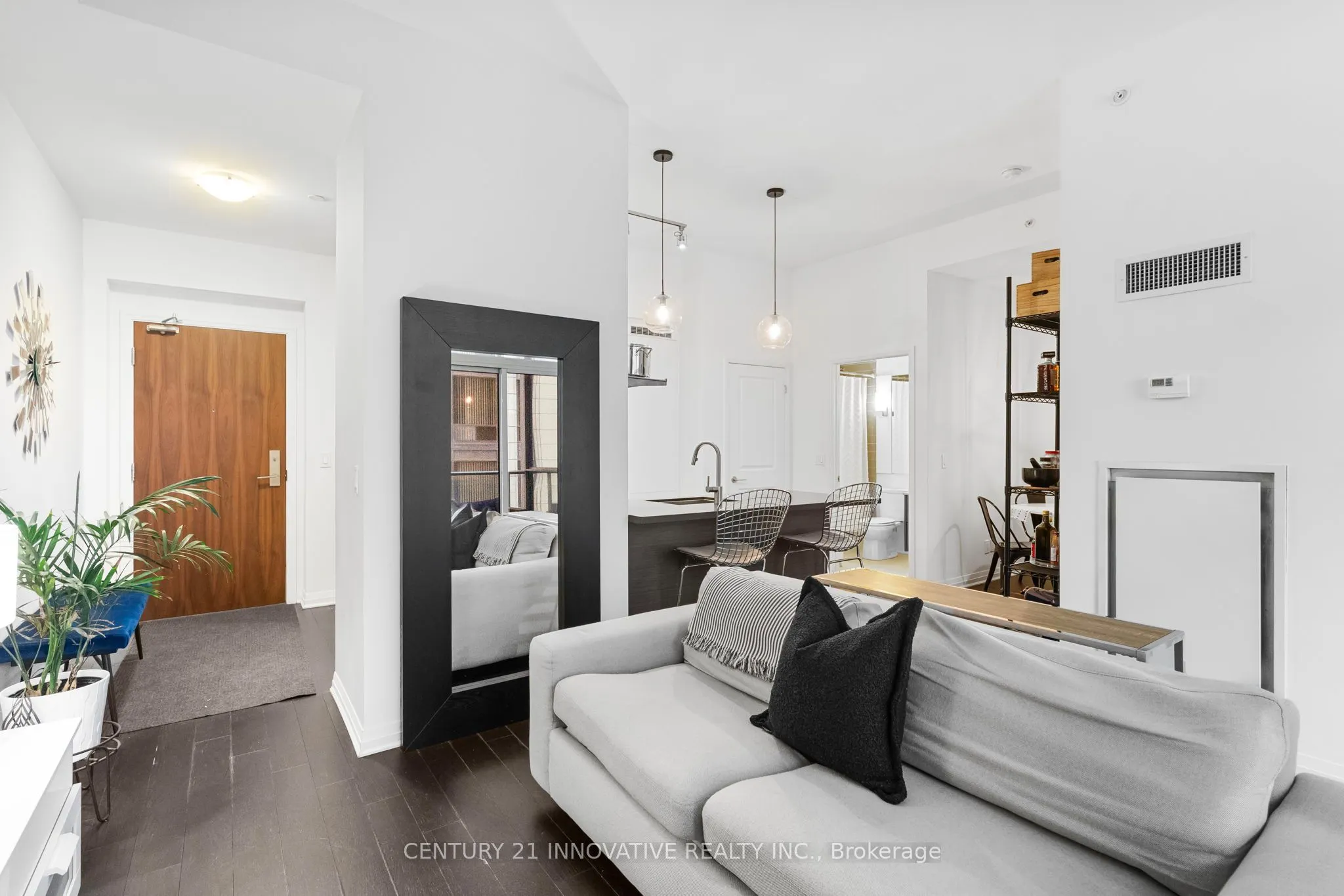 8 Mercer Street, #507