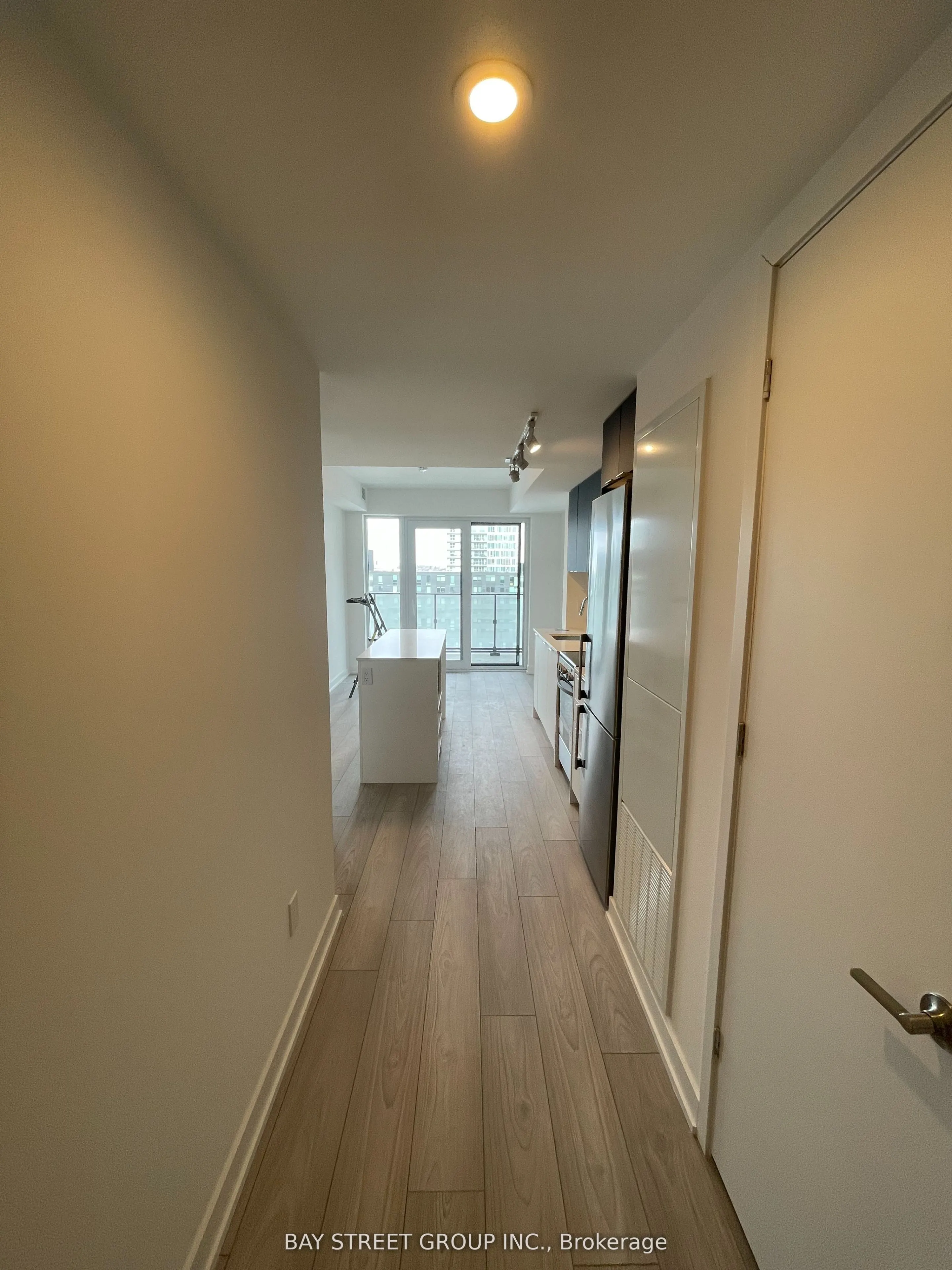 8 Tippett Road, #901