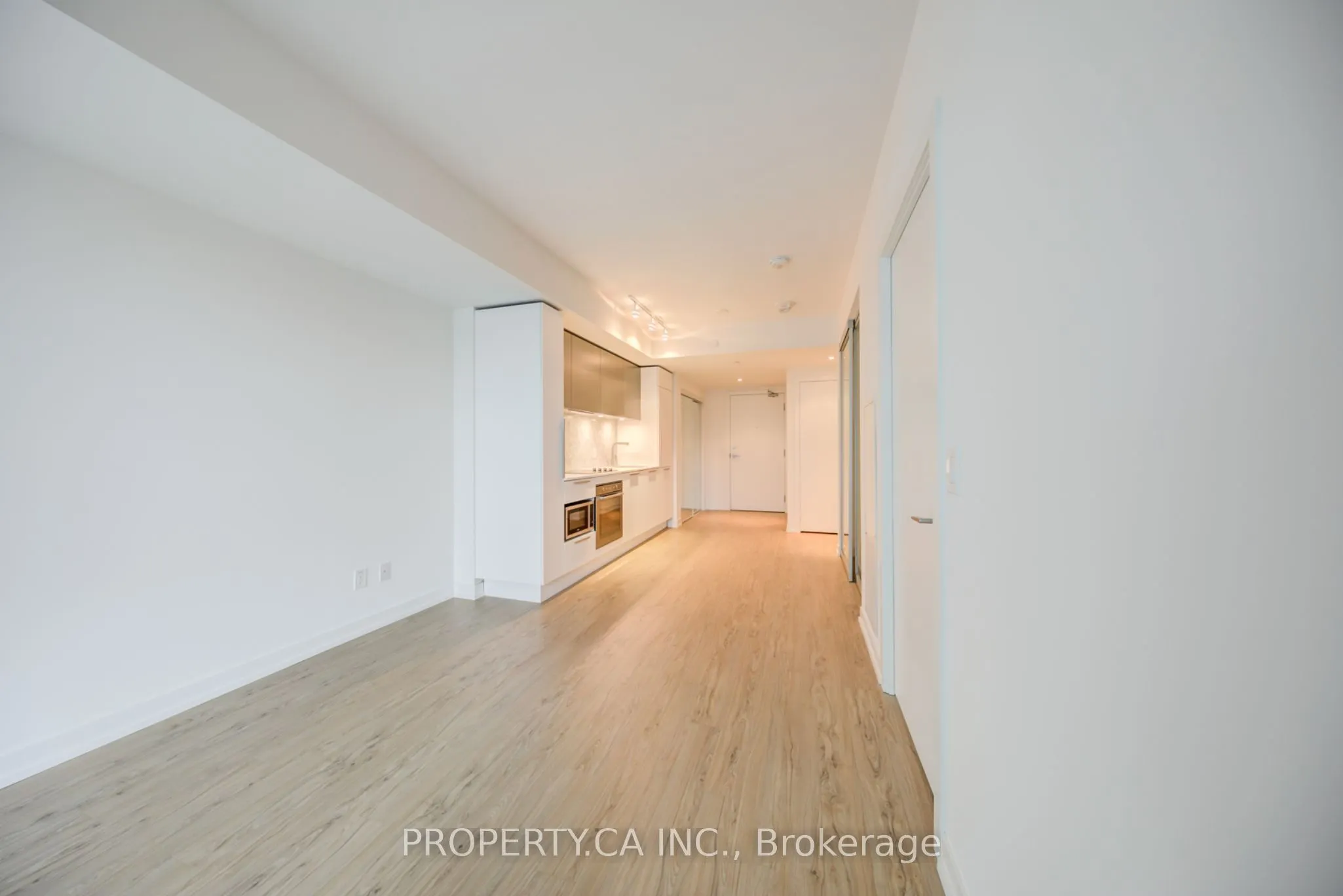 85 Wood Street, #1701