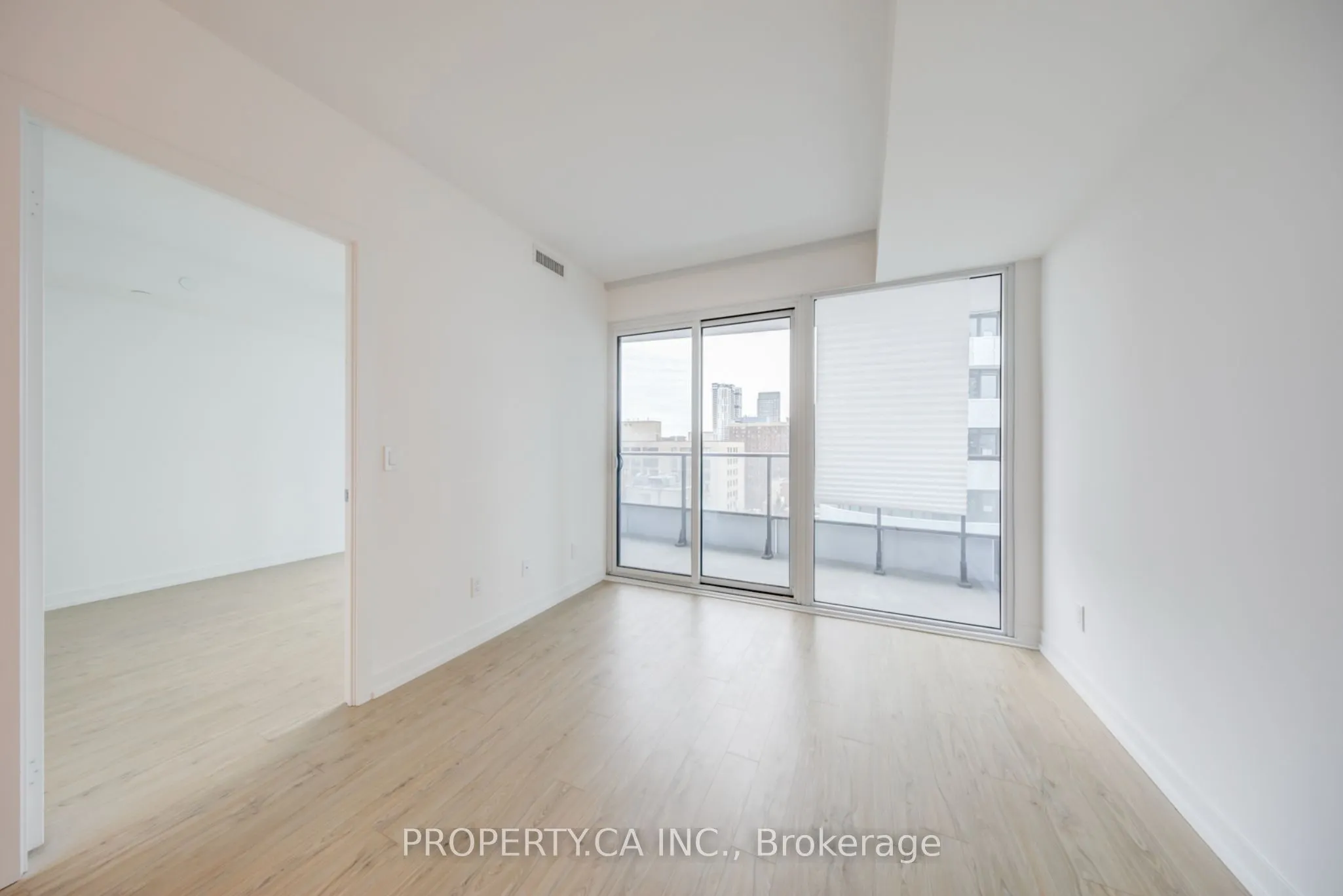 85 Wood Street, #1701