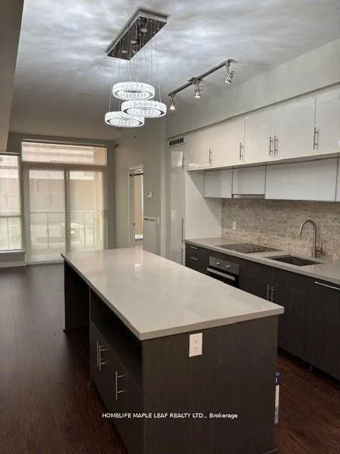 8 Mercer Street, #519