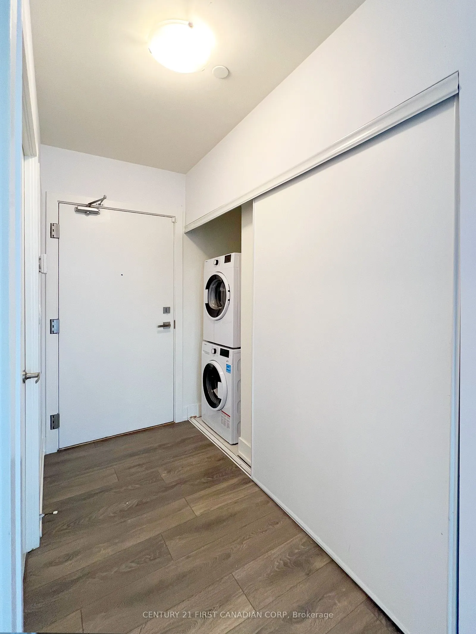 180 Fairview Mall Drive, #107