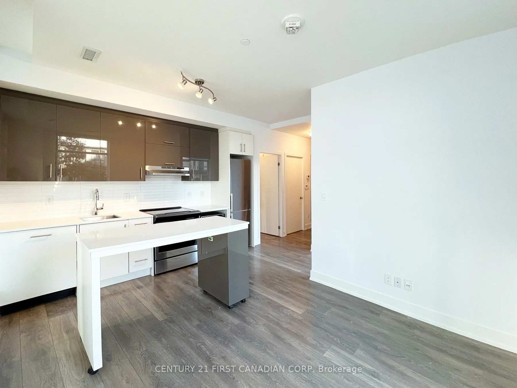 180 Fairview Mall Drive, #107