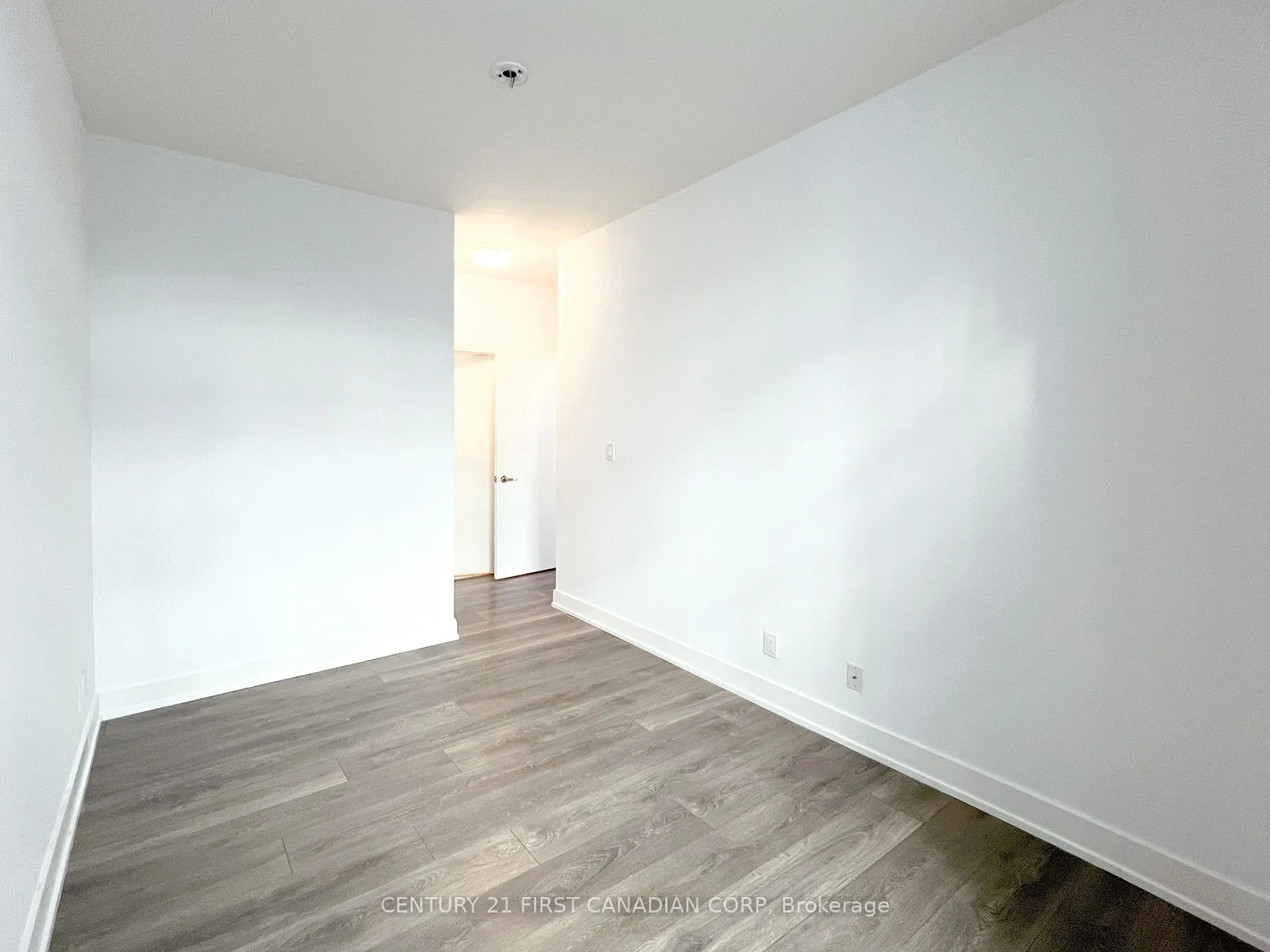 180 Fairview Mall Drive, #107