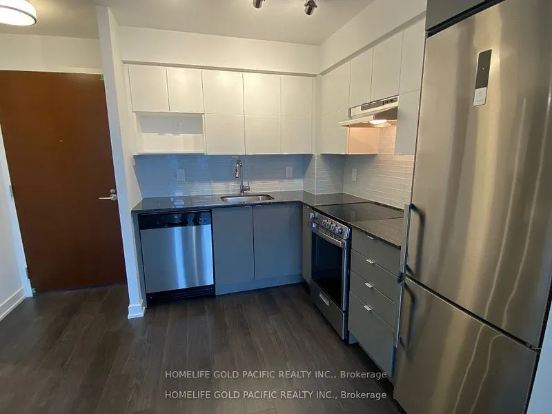 120 Varna Drive, #725