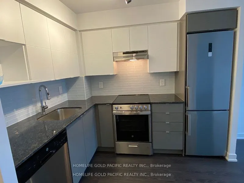 120 Varna Drive, #725