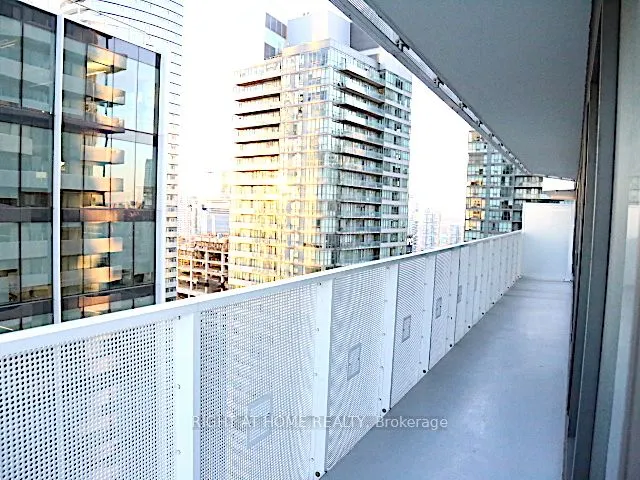 100 Harbour Street, #4410