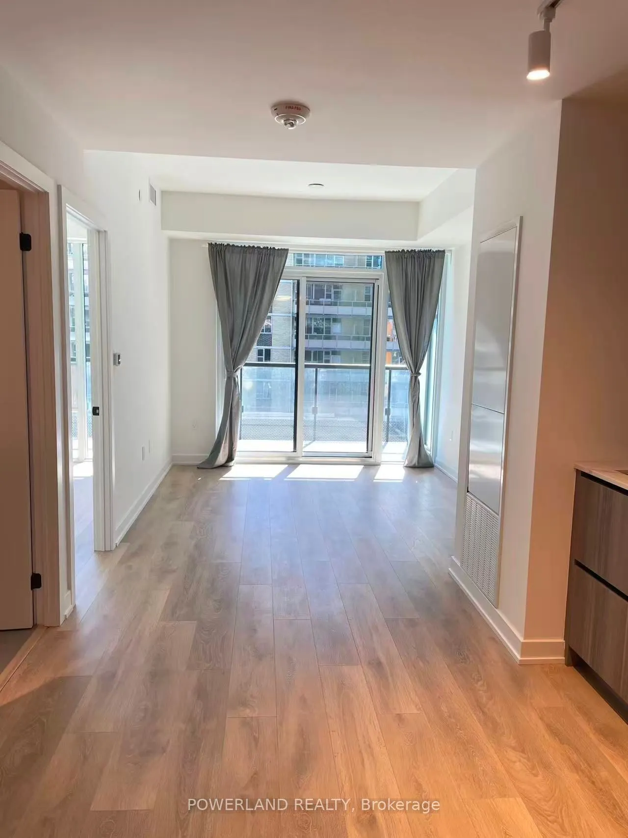 127 Broadway Avenue, #701